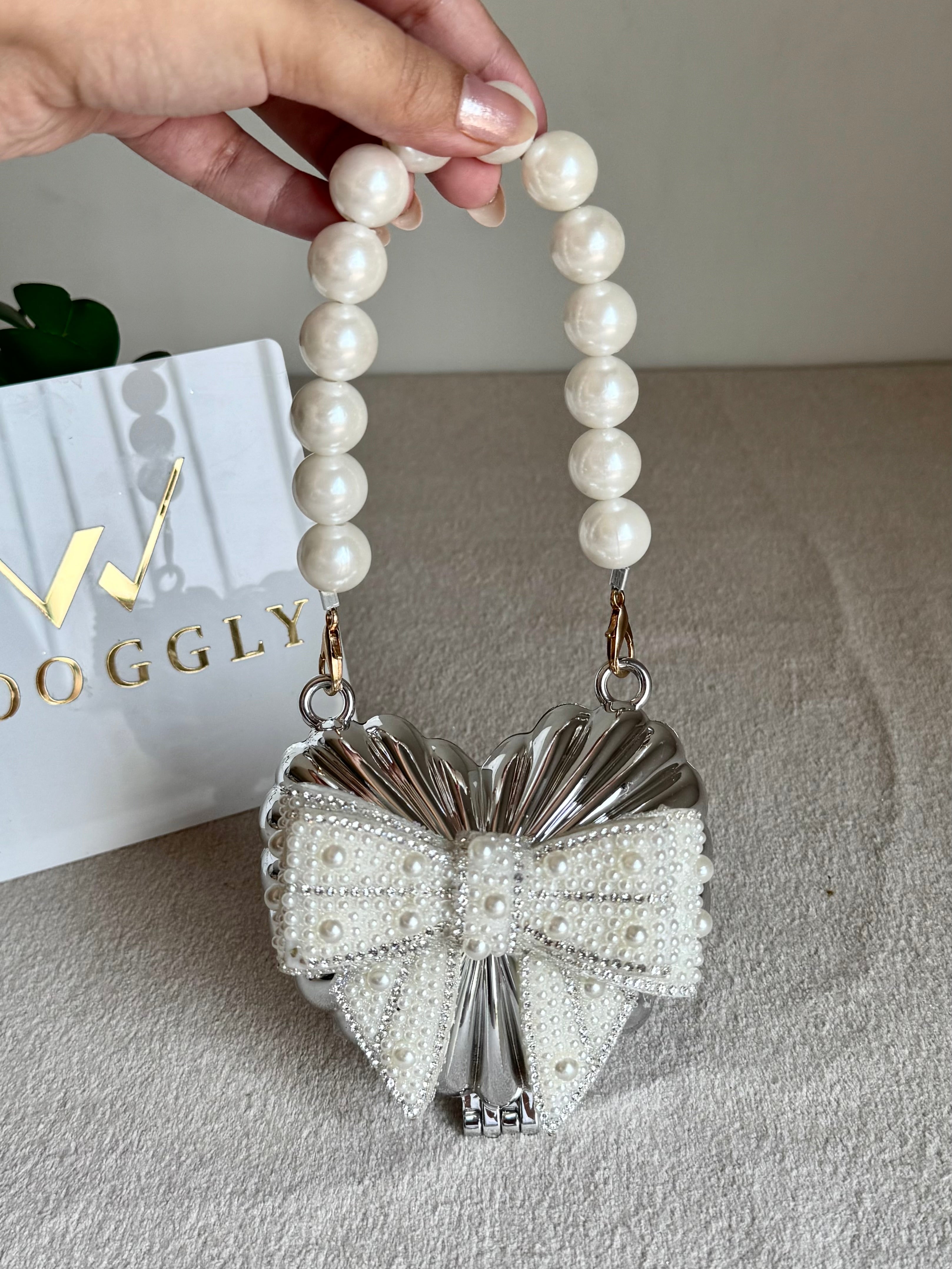 Blush Bow Heart Clutch (Silver)