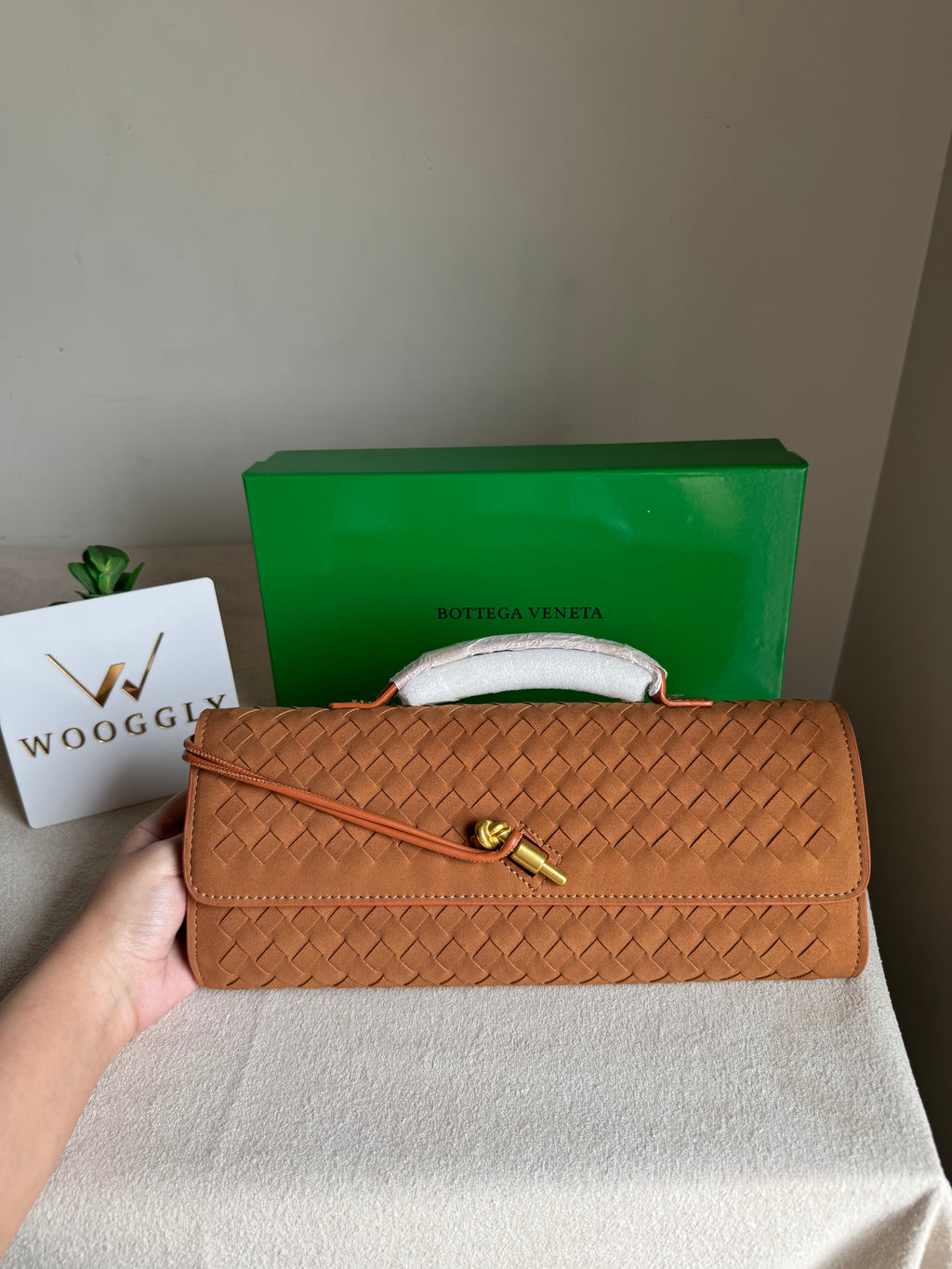 Premium Bottega Veneta Viral Bag with BOX Packing - Suede Brown