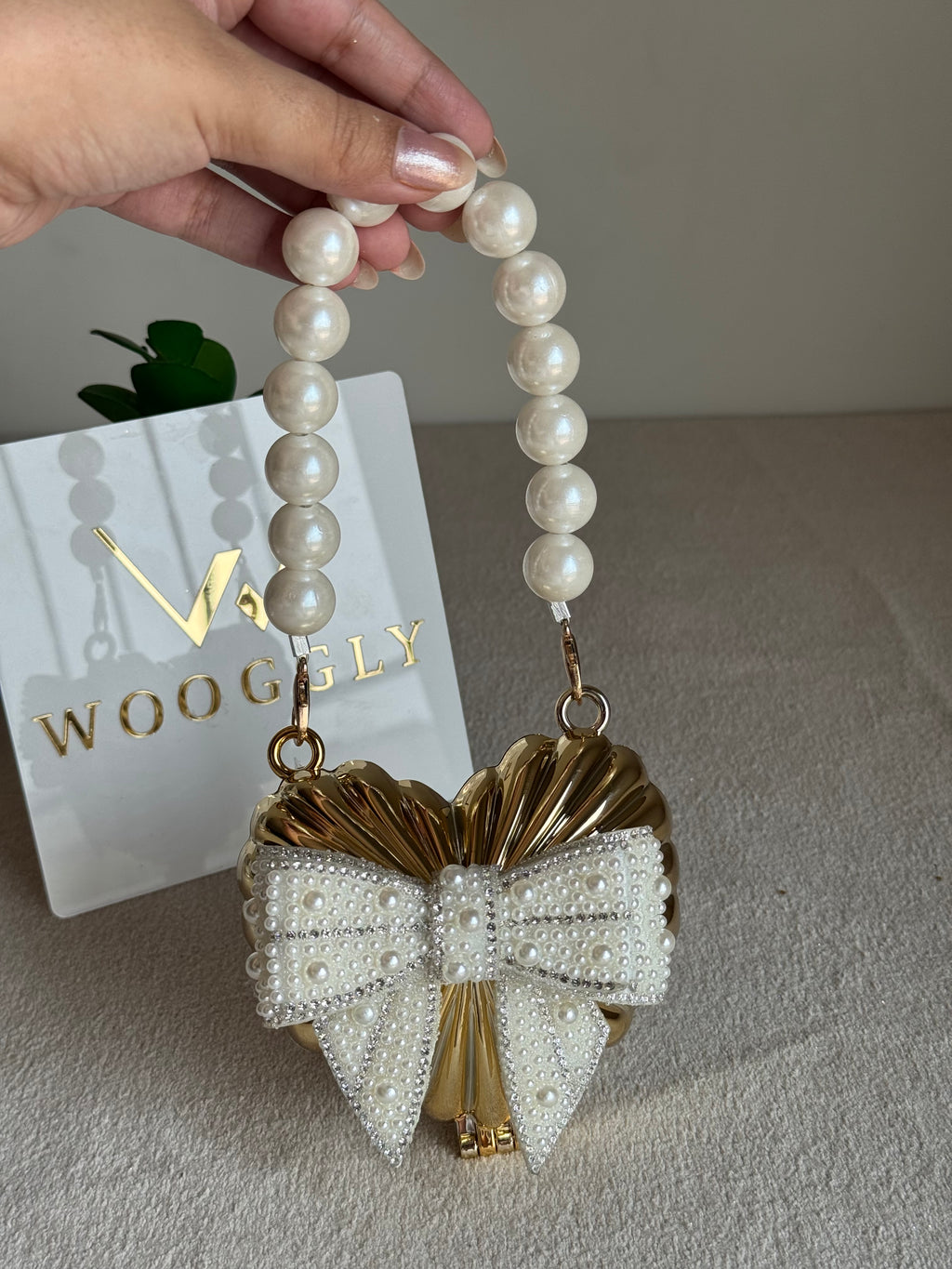 Blush Bow Heart Clutch (Gold)