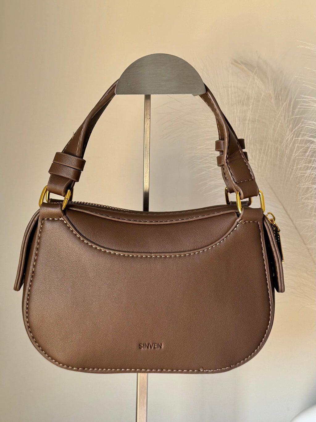 Sleek Aura Bag - Olive