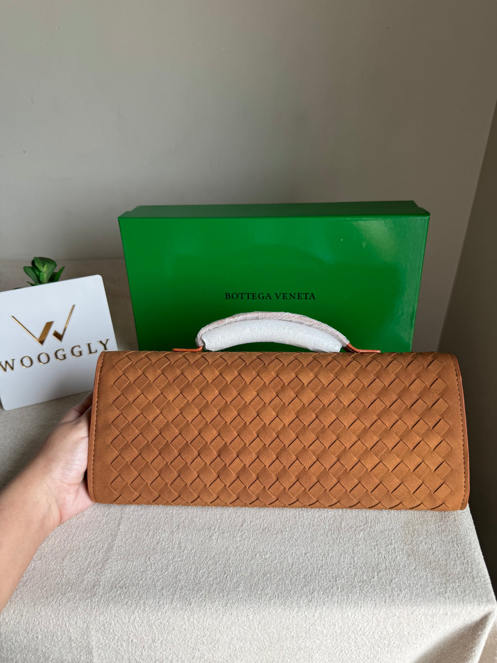 Premium Bottega Veneta Viral Bag with BOX Packing - Suede Brown