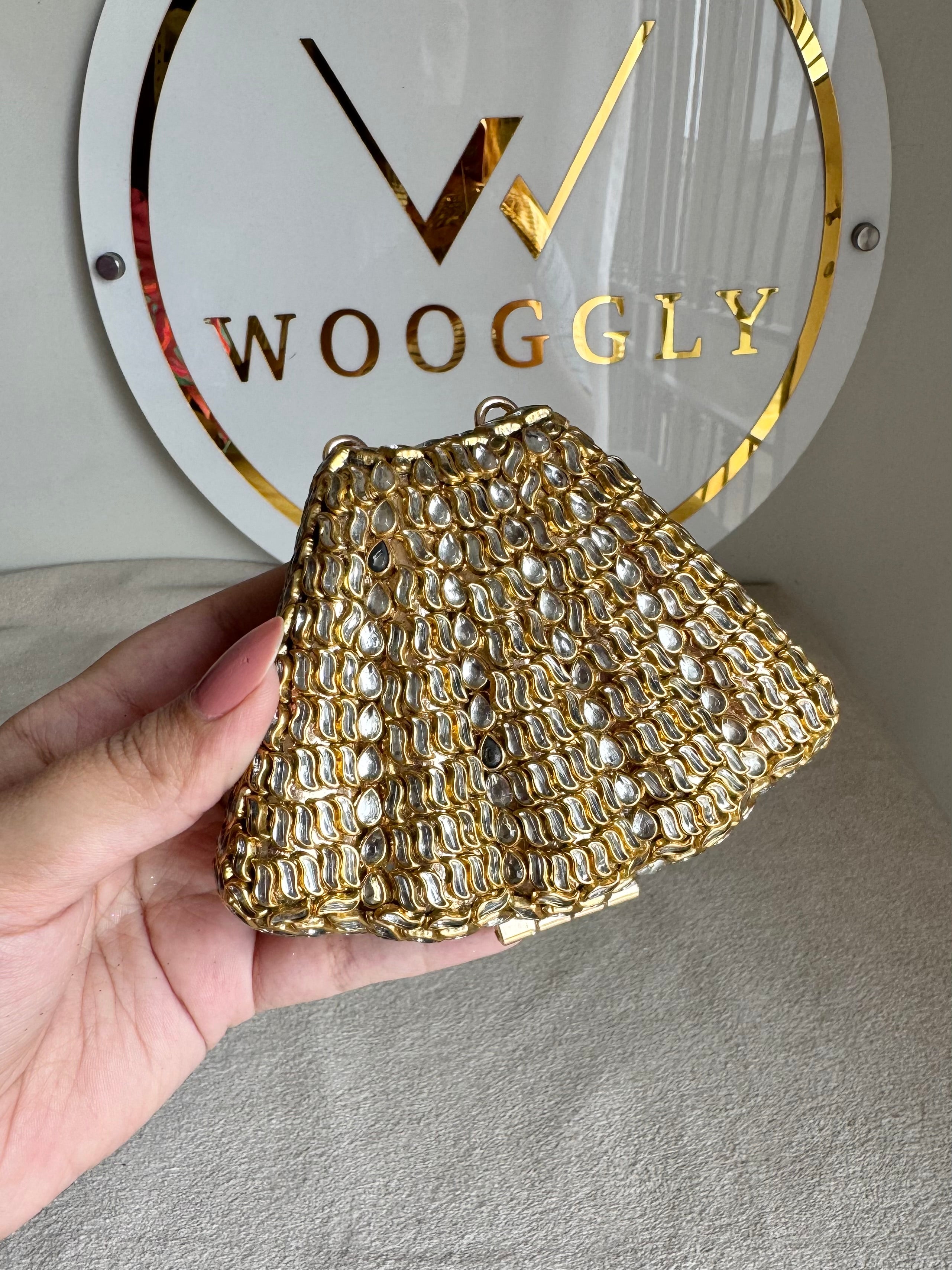 Kundan Shell Clutch with Chain