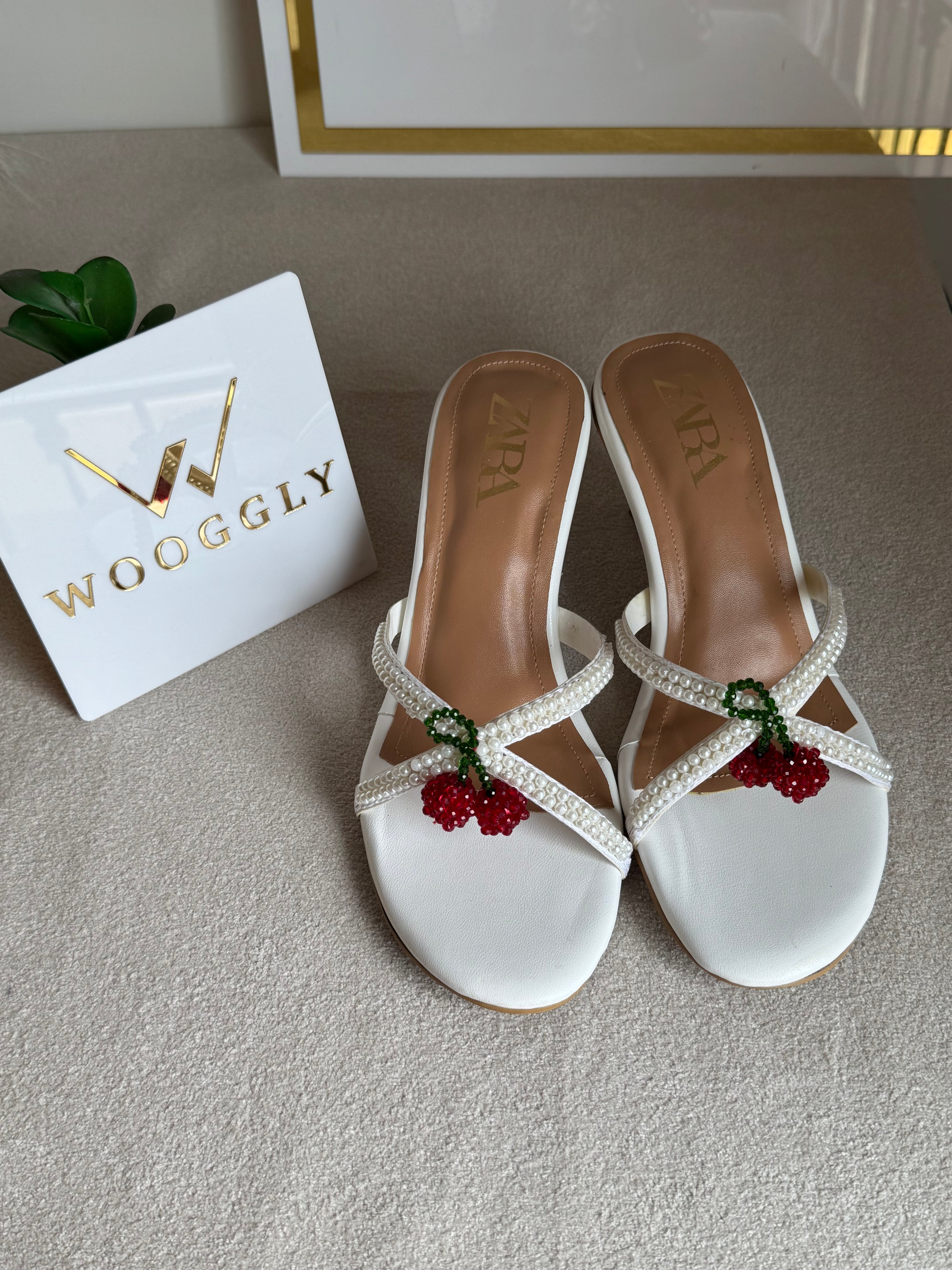 Cute Zara Cherry Heels White