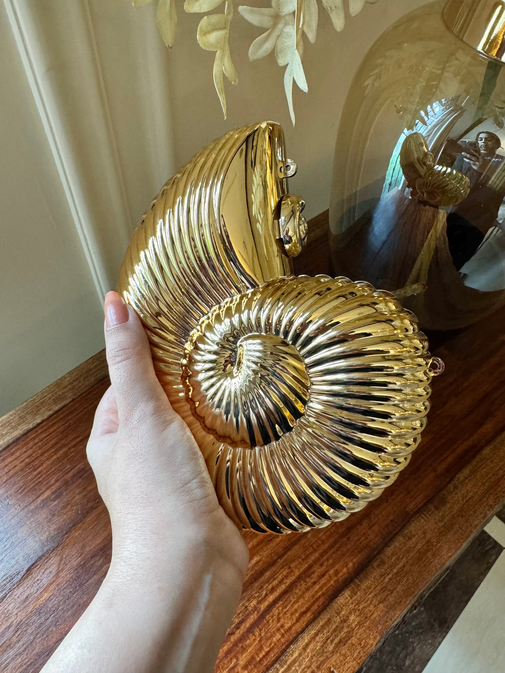 LUXURY Shell Clutch with Gold Chain - BIG SIZE