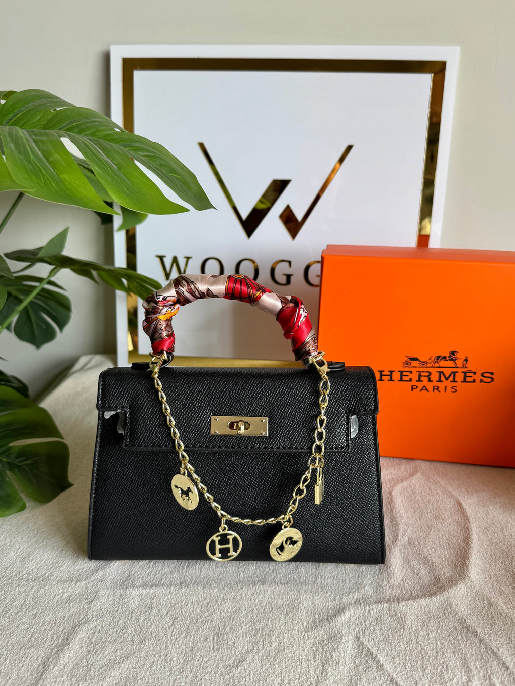 Hermes Kelly BOX PACKING with Chain and Silk Scarf (Black)