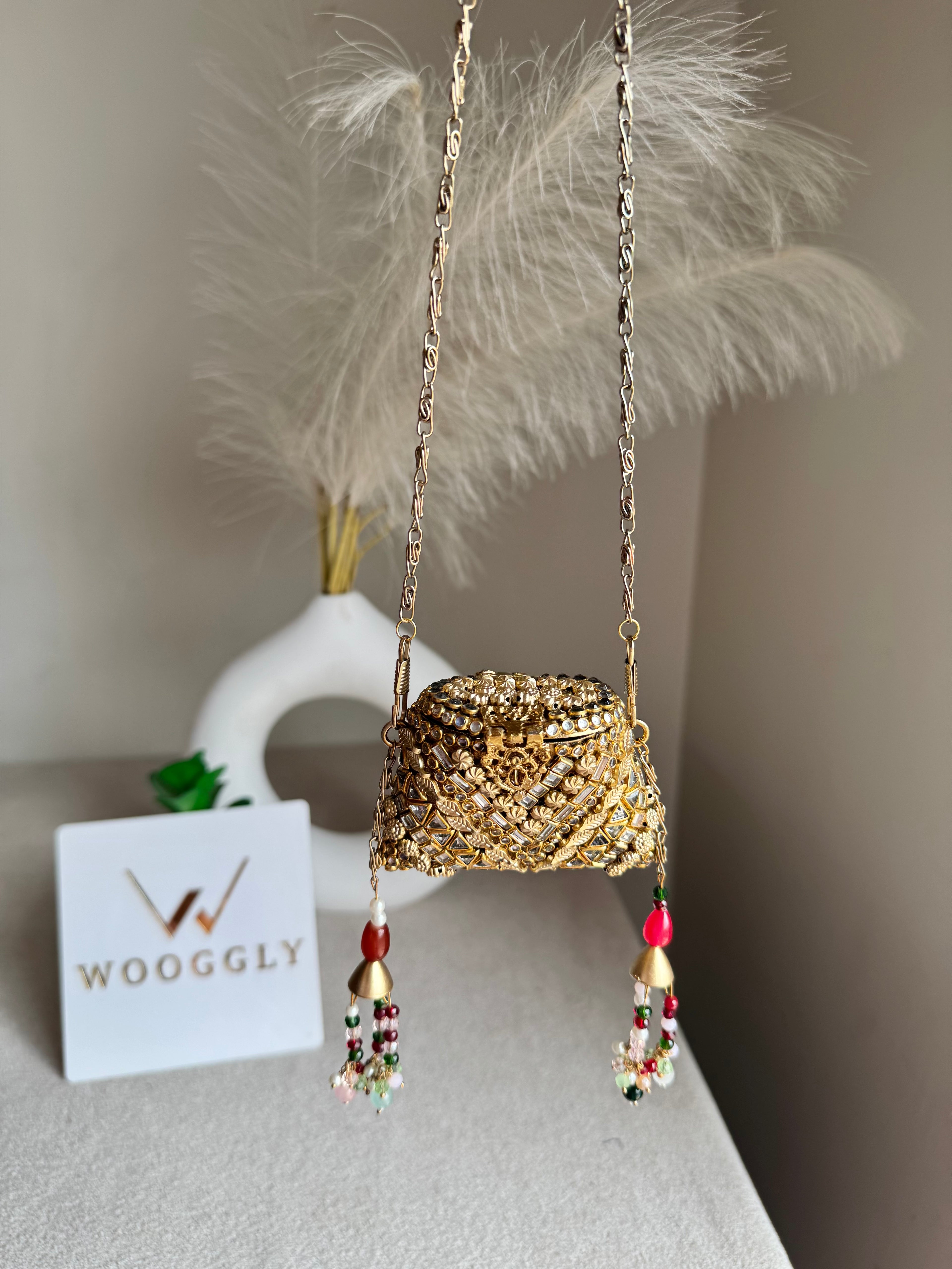 Viral Mini Clutch Lovelle - Gold with Red
