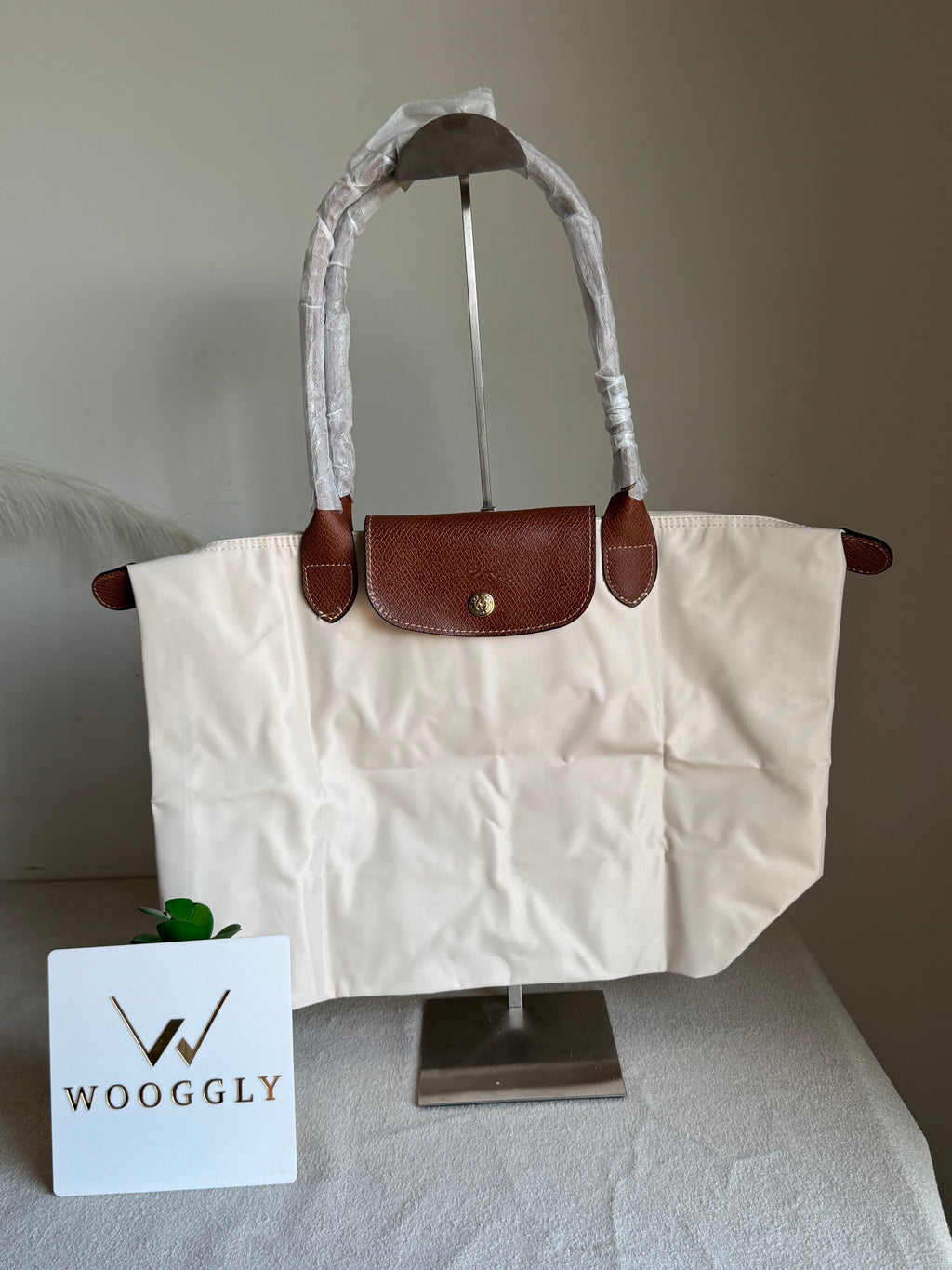 Longchamp Tote LARGE - Paper White (WITH BRAND LOGO)
