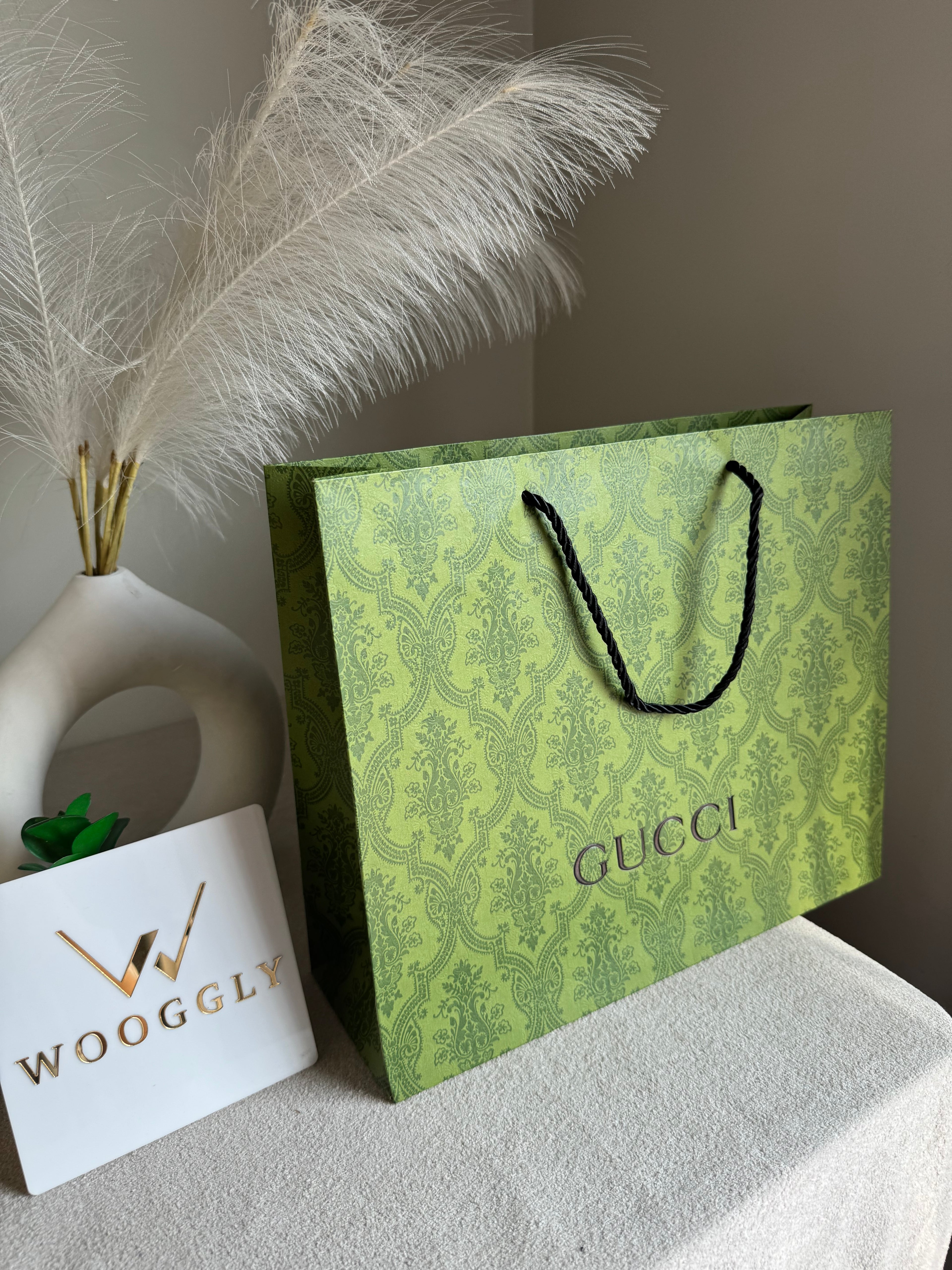 Gift Bag - Gucci - Medium (ONLY FOR PICK UP OR INDRIVE CUSTOMERS IN LAHORE)