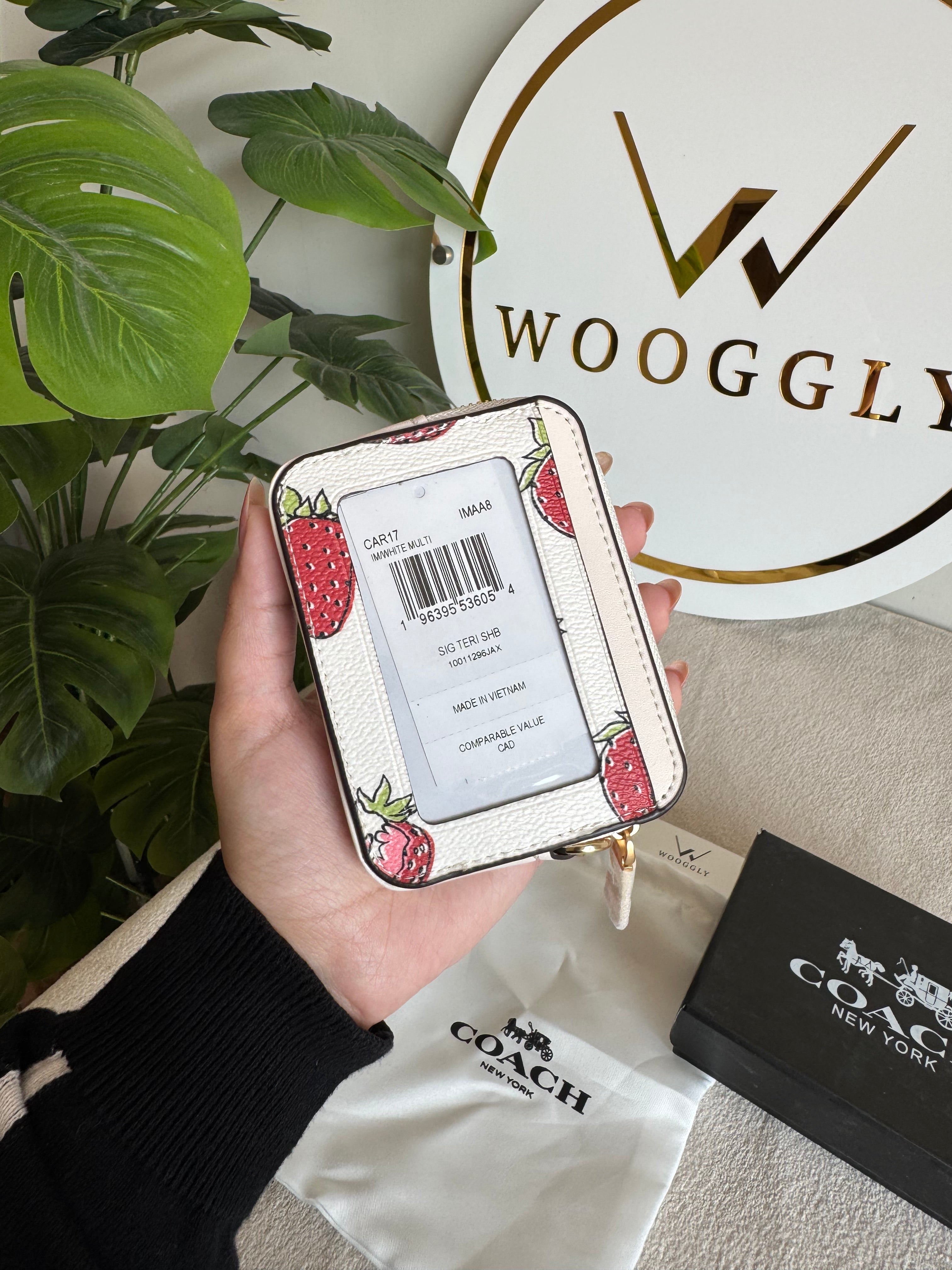 Coach Zip Card Case with Box Packing - Strawberries