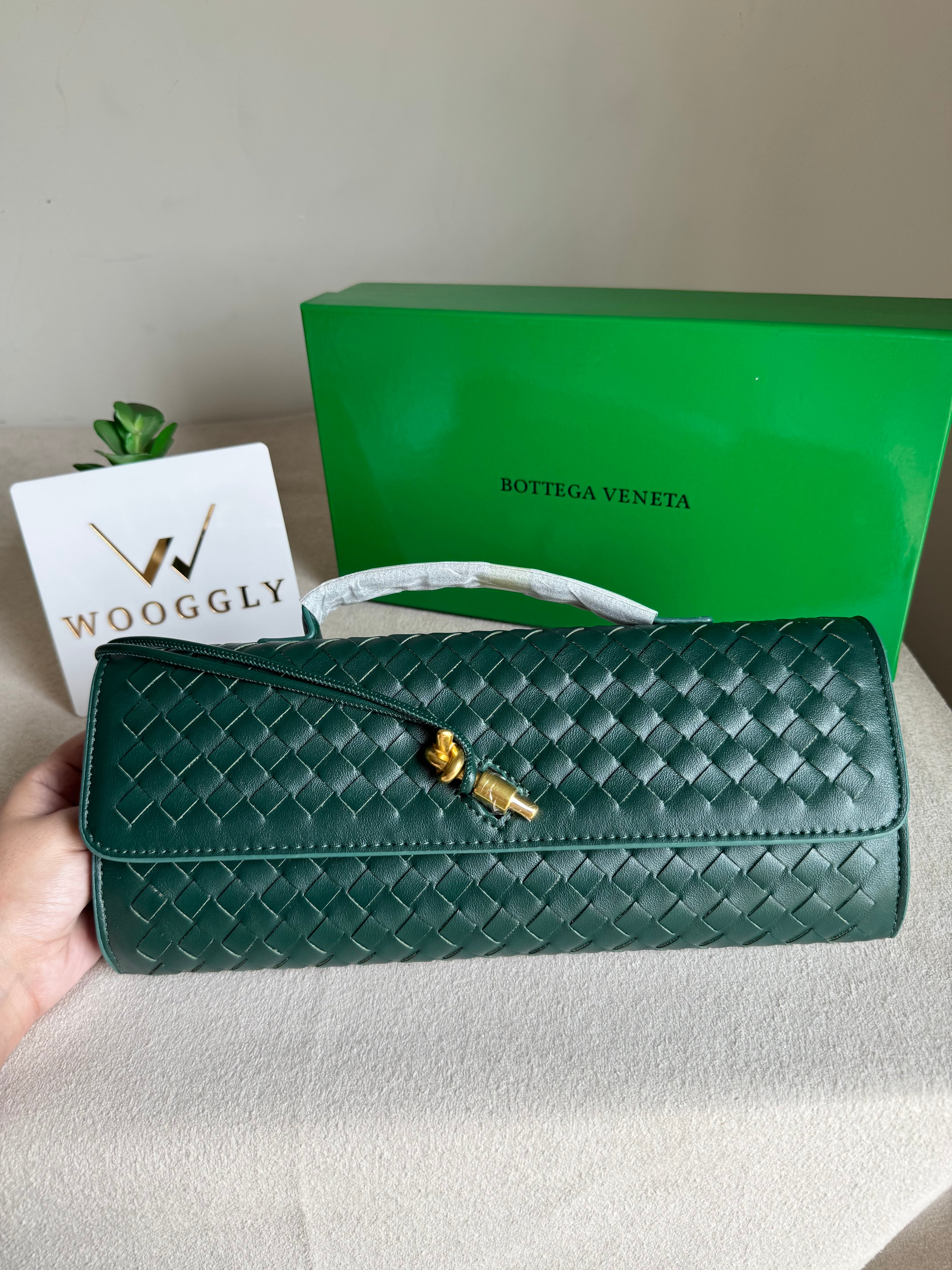 Premium Bottega Veneta Viral Bag with BOX Packing - Green
