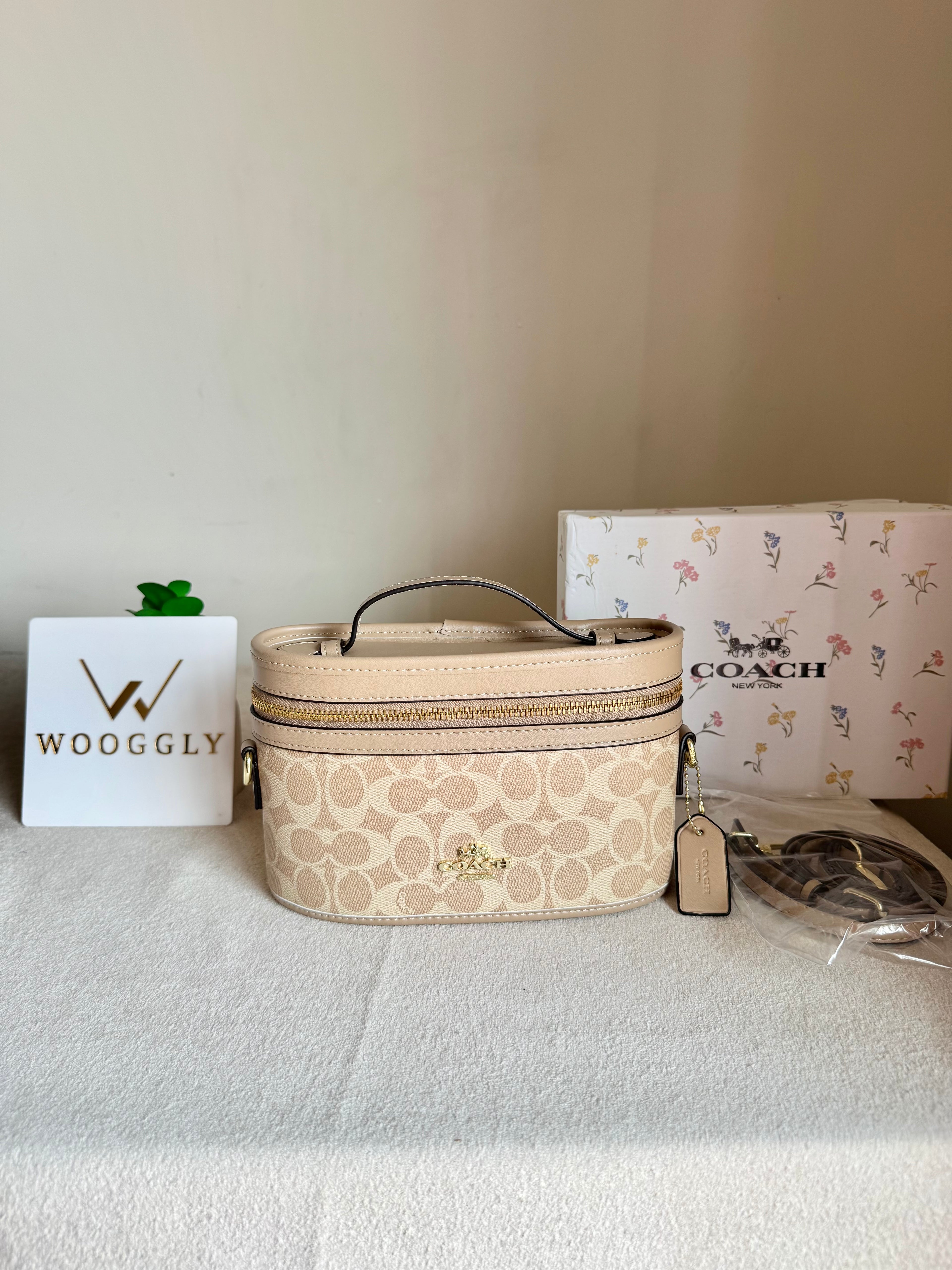 COACH Premium Bucket Bag (Signature Beige) with Long Strap - BOX PACKING