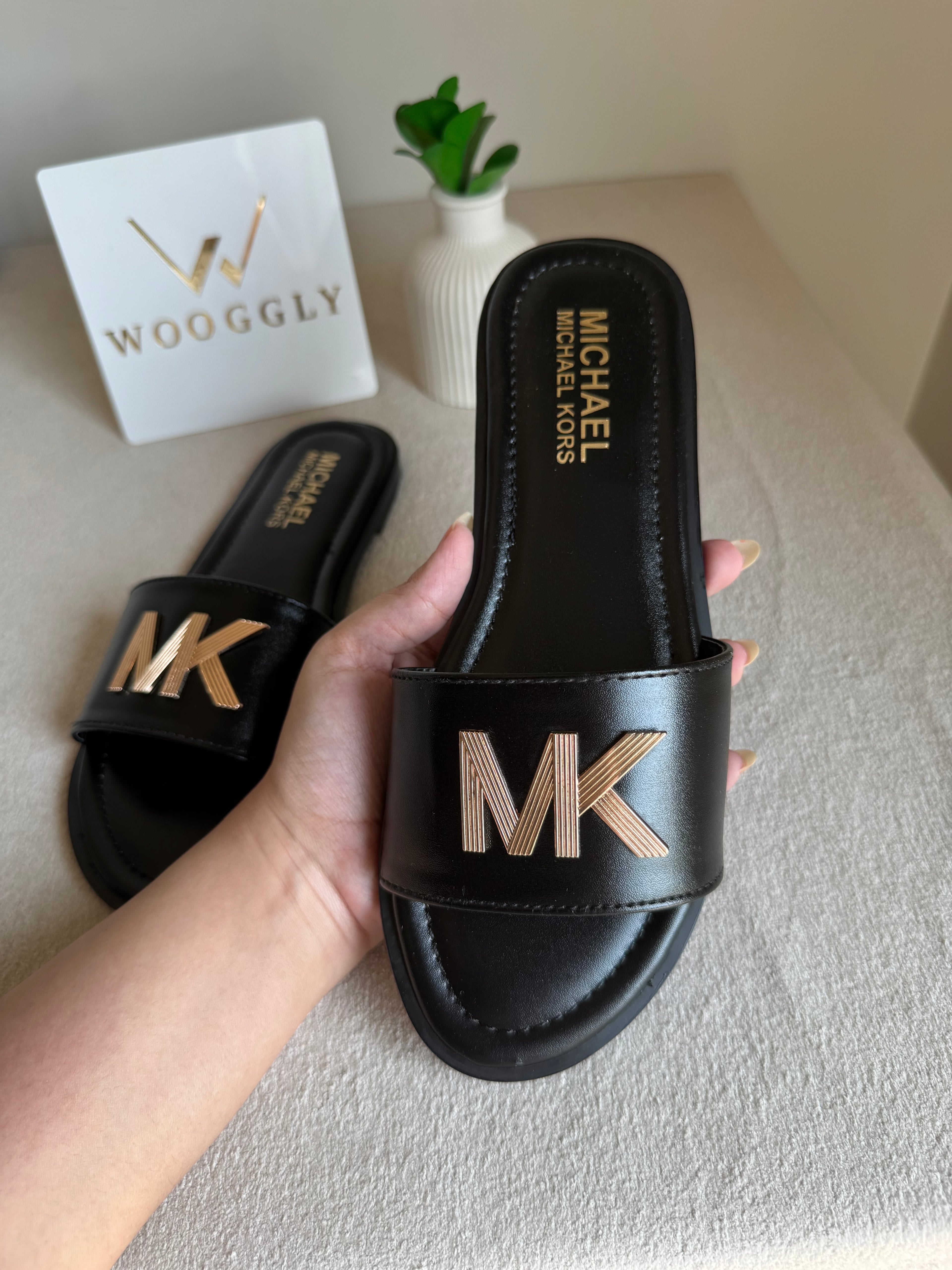 Viral MK Slides - Black