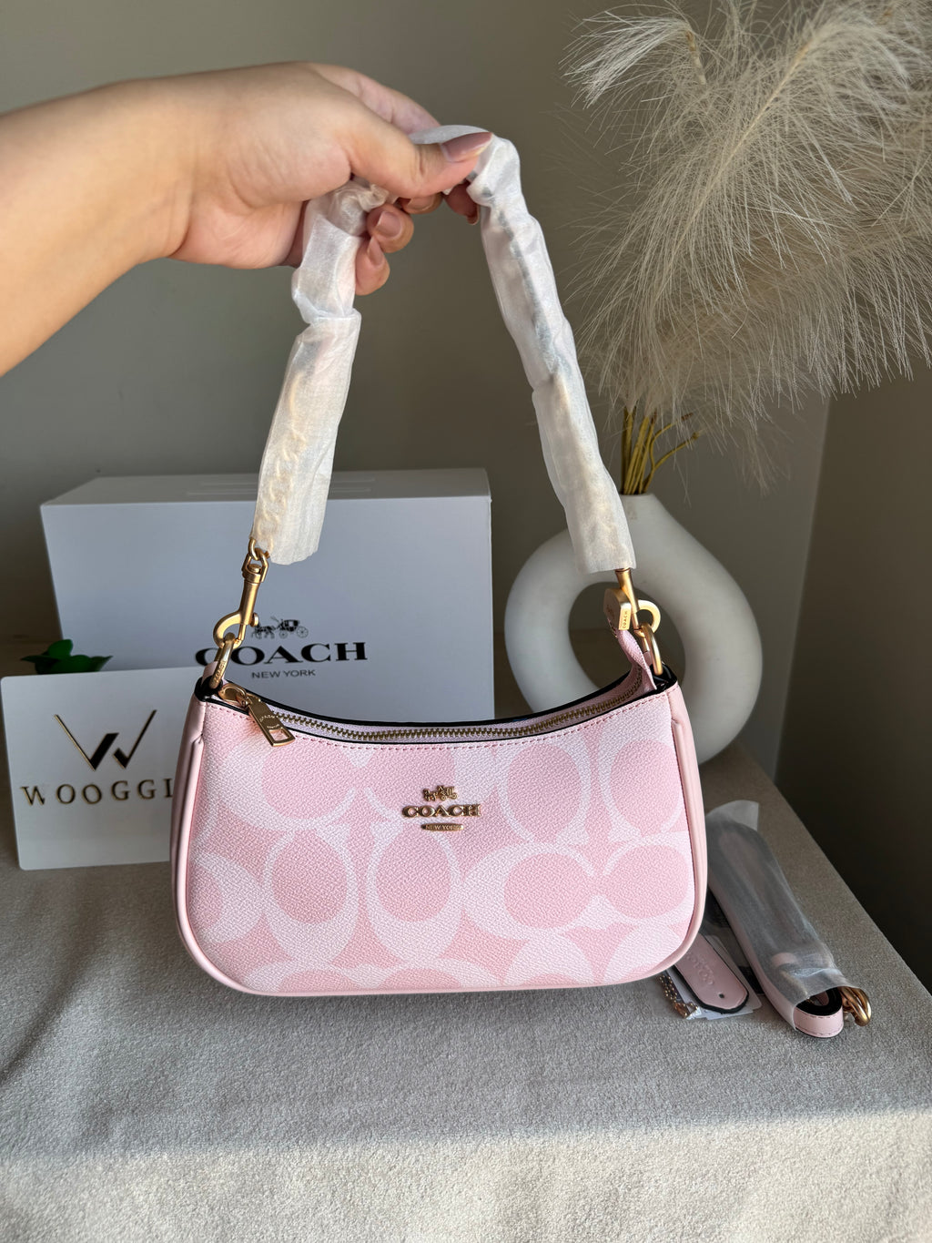 COACH TERI PREMIUM (Pink) - BOX PACKING