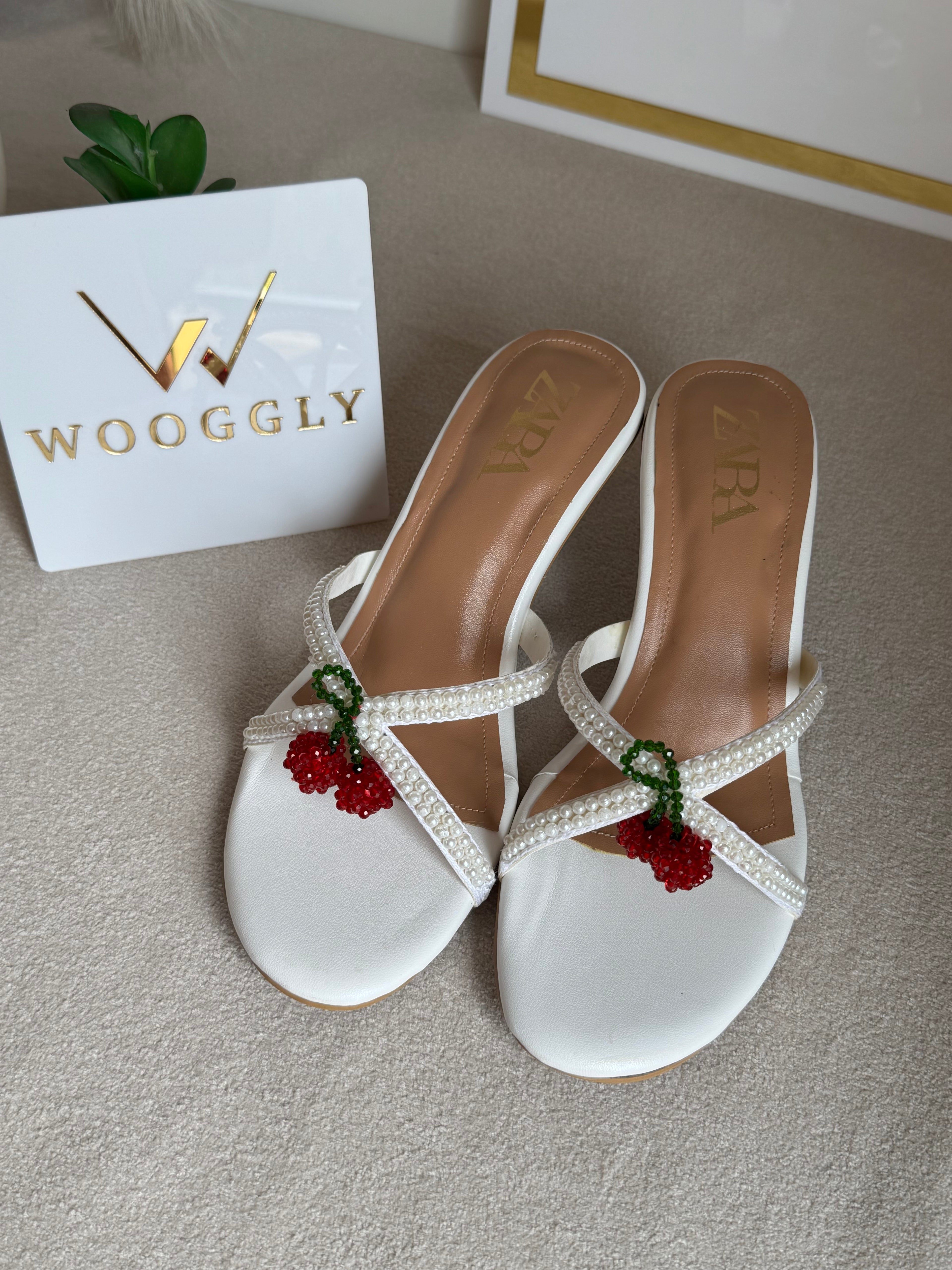 Cute Zara Cherry Heels White