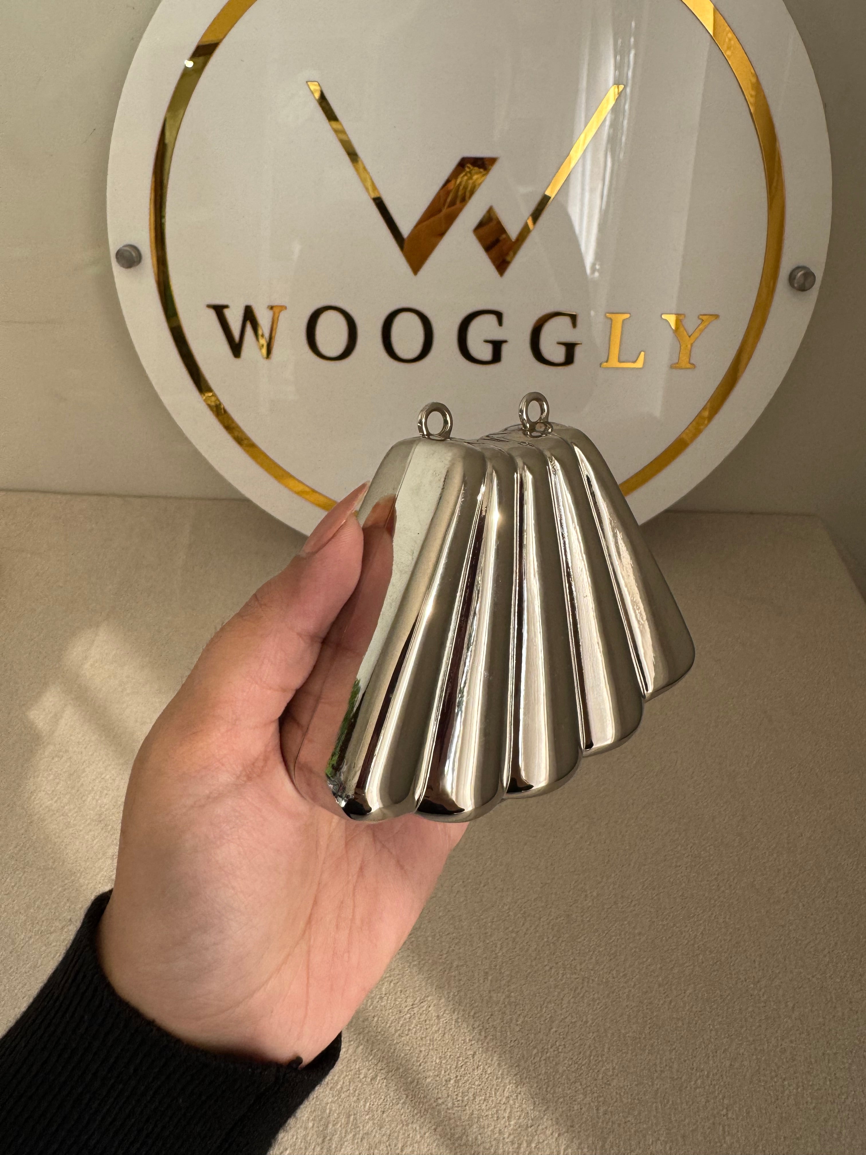 Metallic Classy Shell Clutch with Chain - Mini Silver