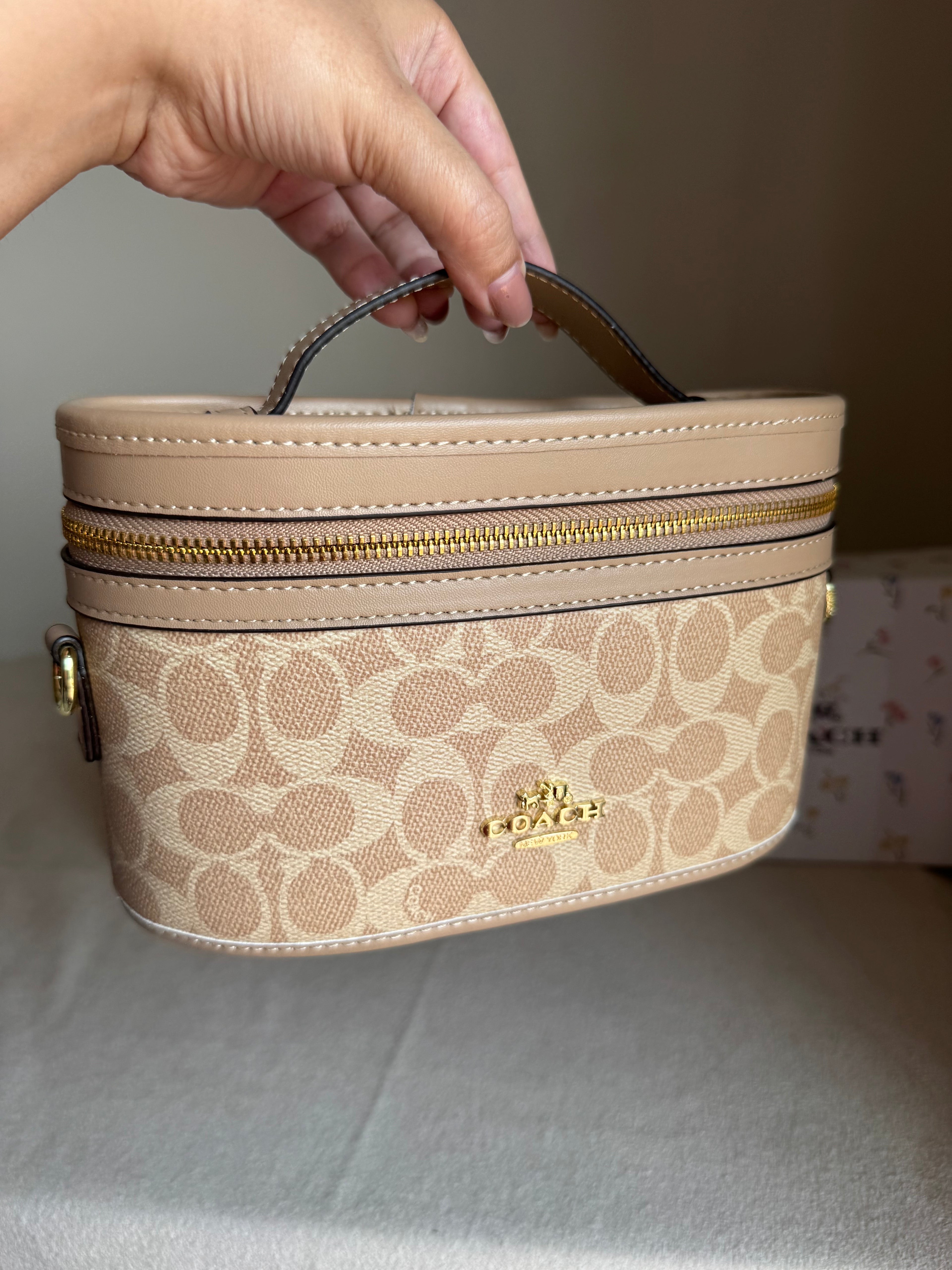 COACH Premium Bucket Bag (Signature Beige) with Long Strap - BOX PACKING