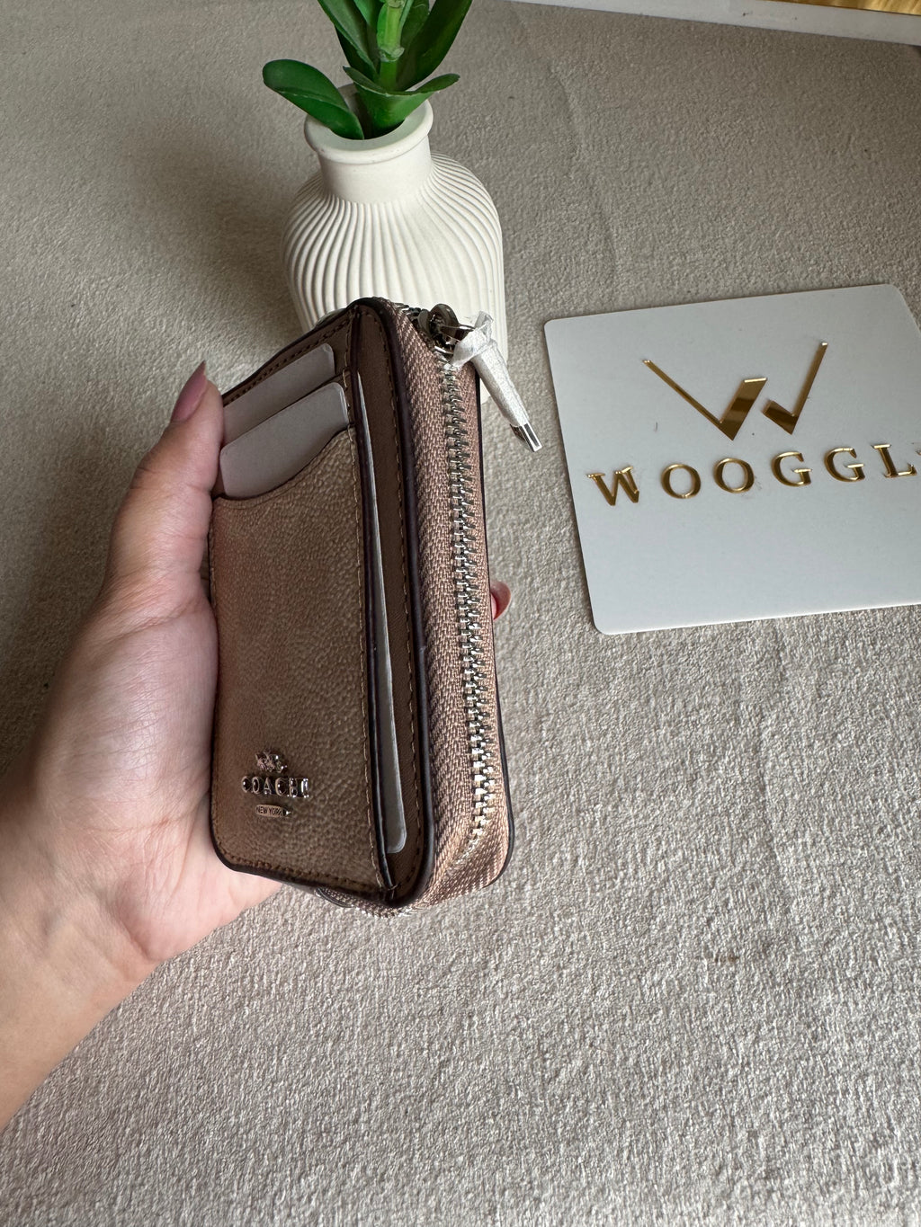 Coach Zip Card Case - Beige