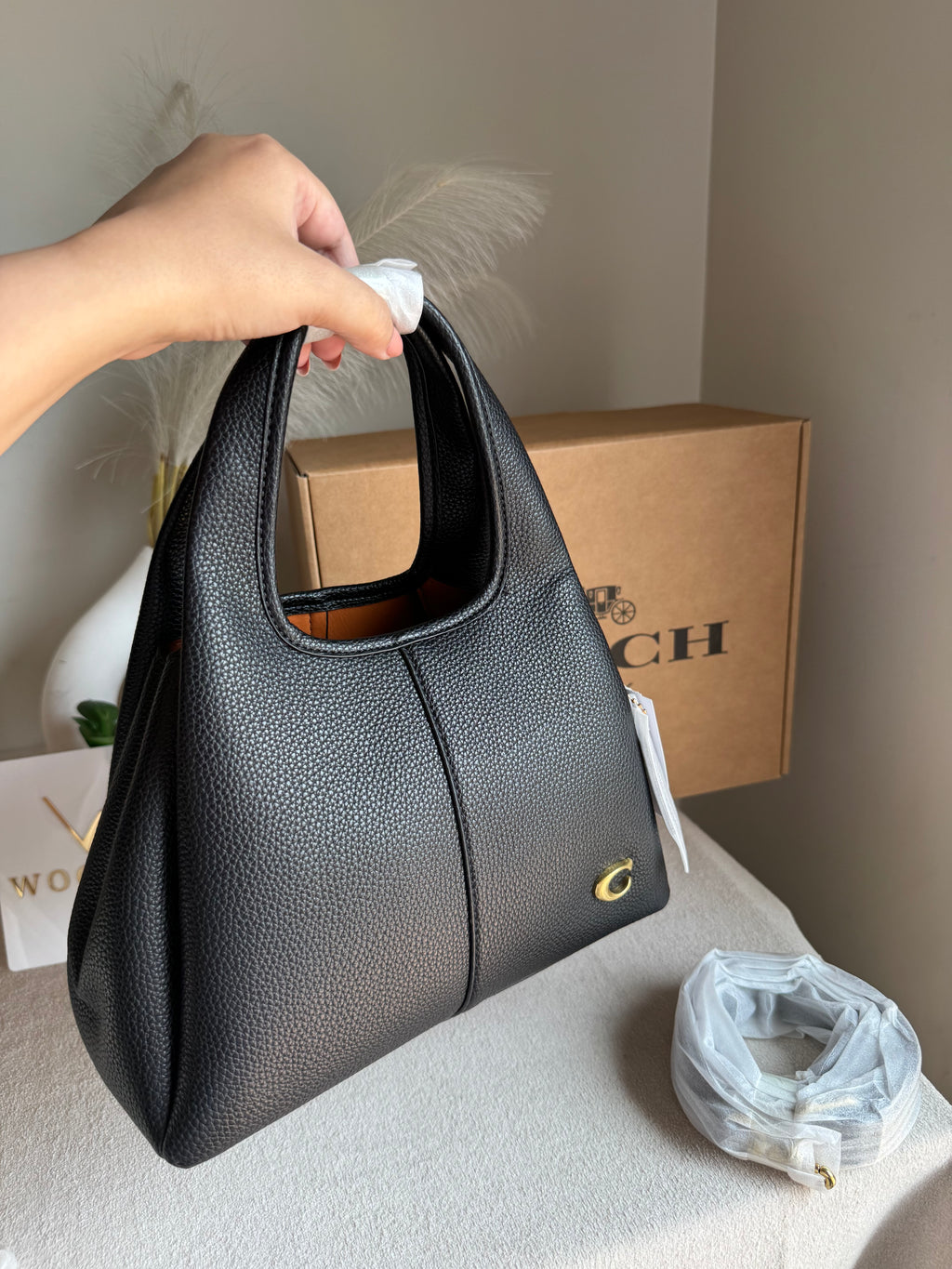 EXTREMELY PREMIUM LANA 23 BLACK - BOX PACKING