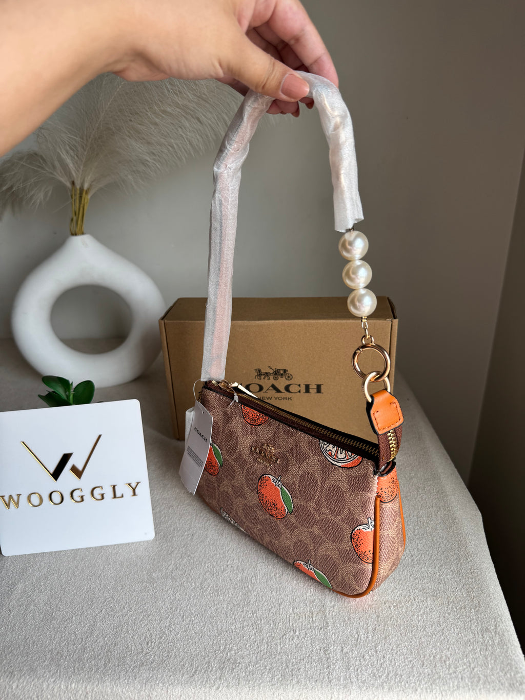Nolita 19 Signature Canvas with Cute Oranges - BOX PACKING