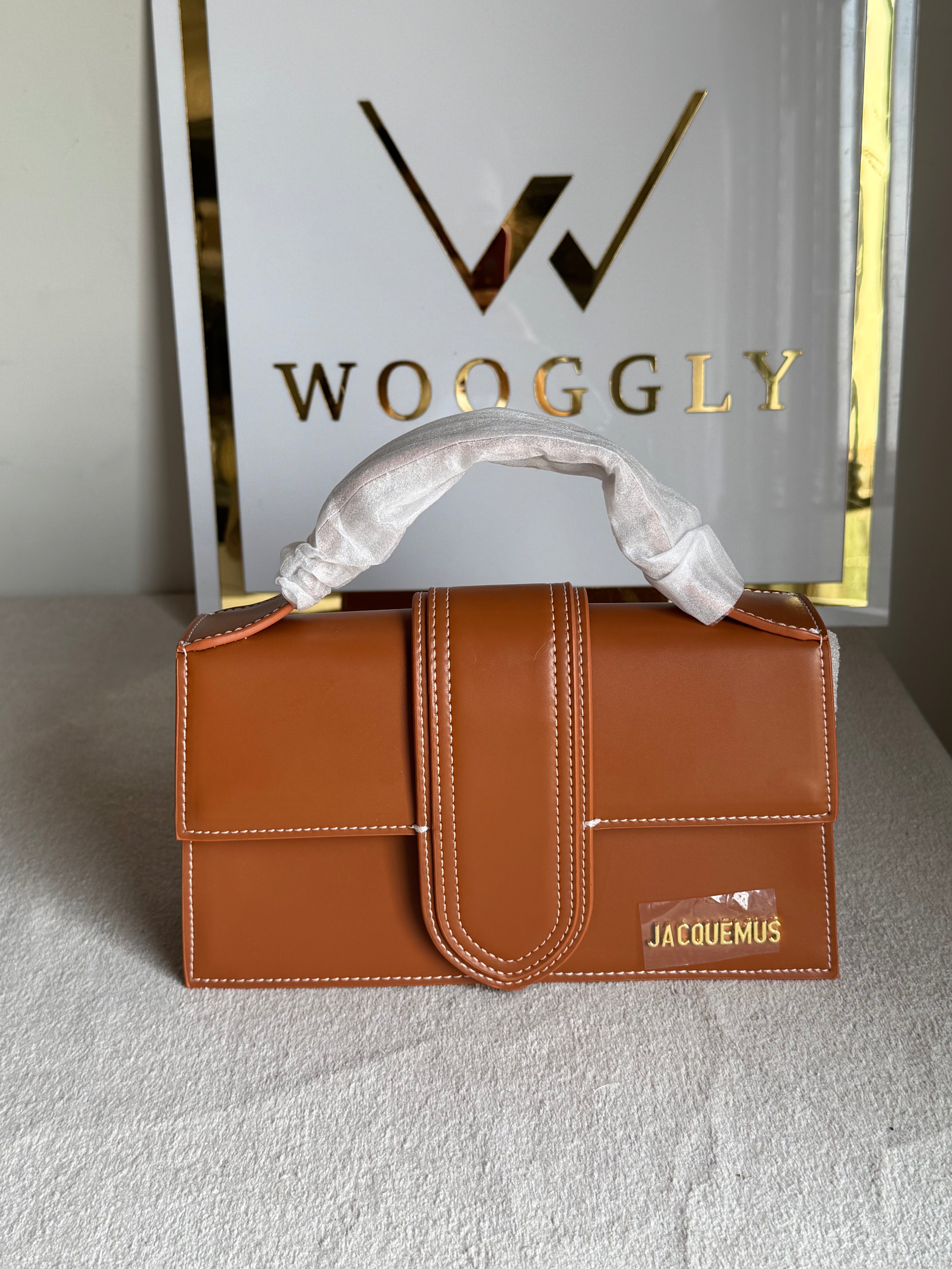 Jacquemus - Medium Bambino (Brown) BOX PACKING