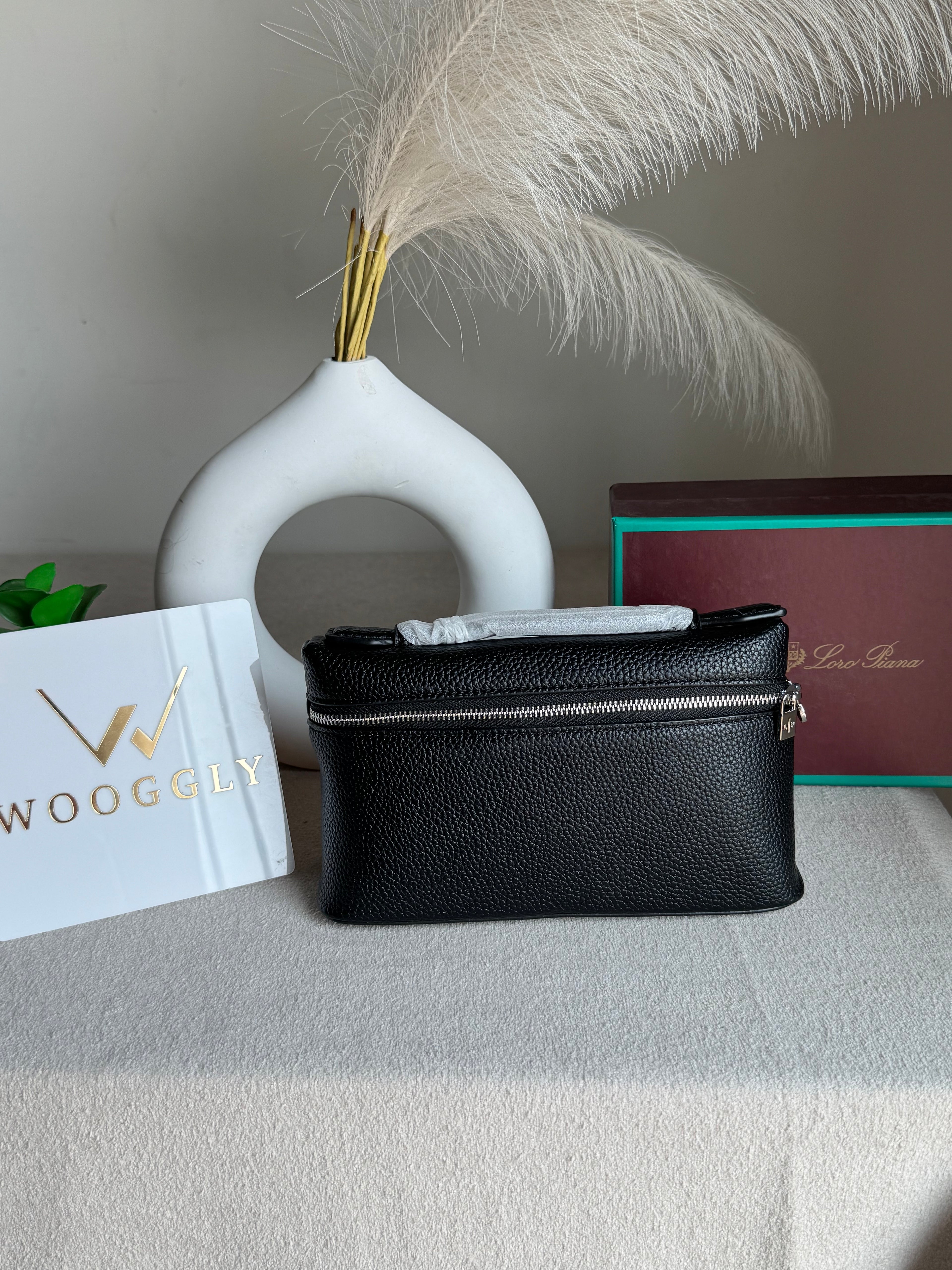 Premium Signature Bag - Black