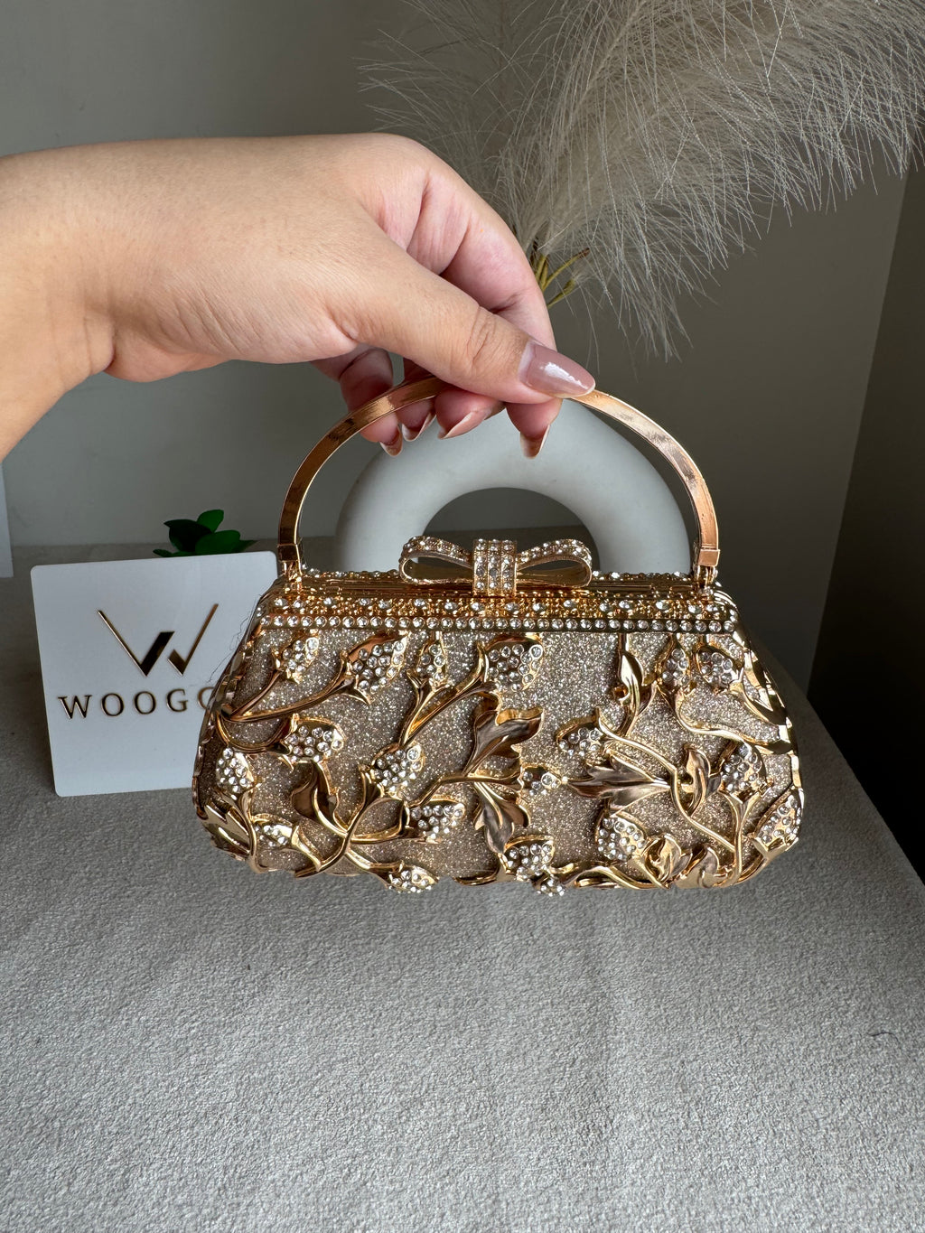 Aria Clutch Metal Clutch Champagne