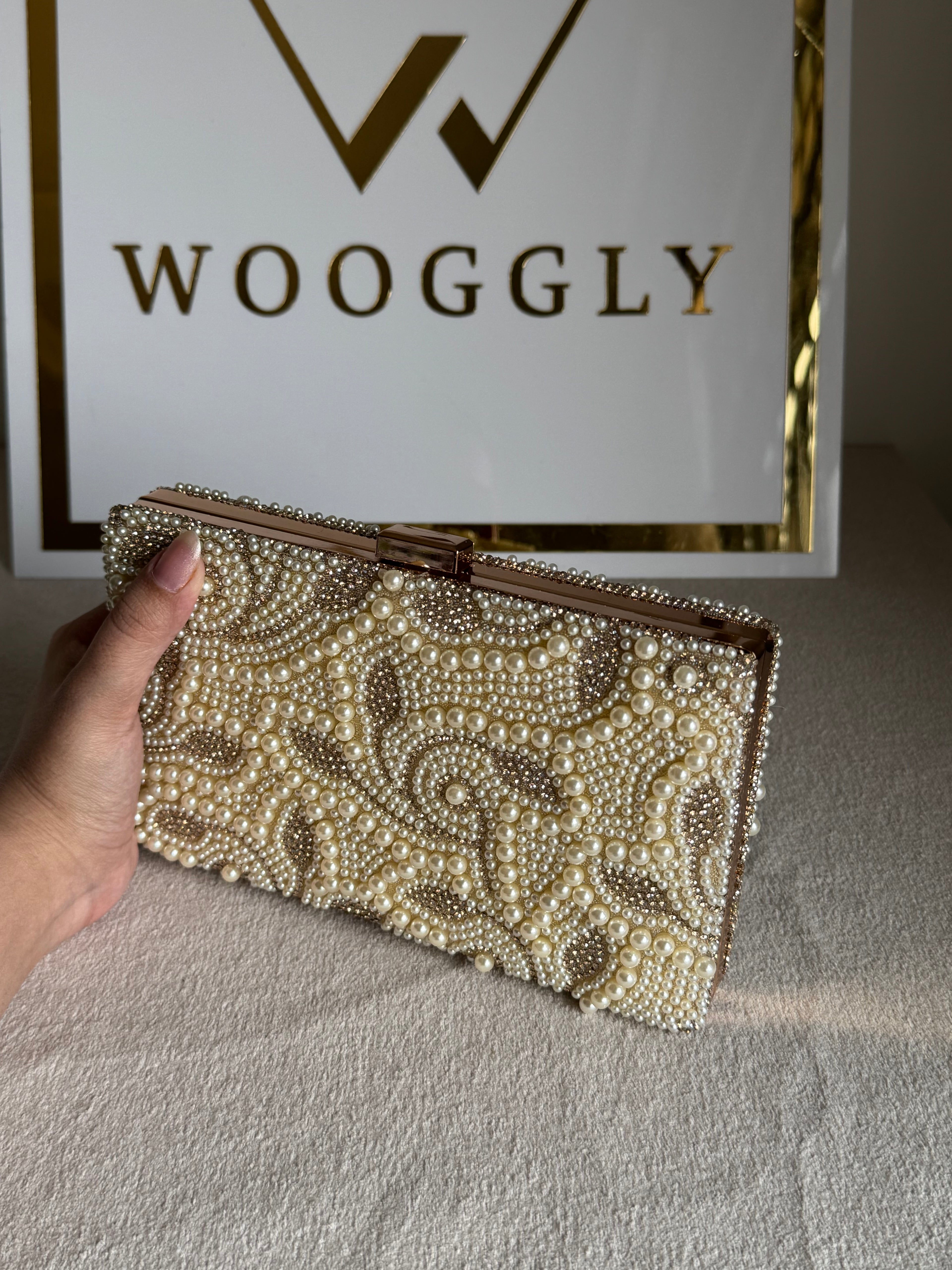 Slay Pearl Clutch