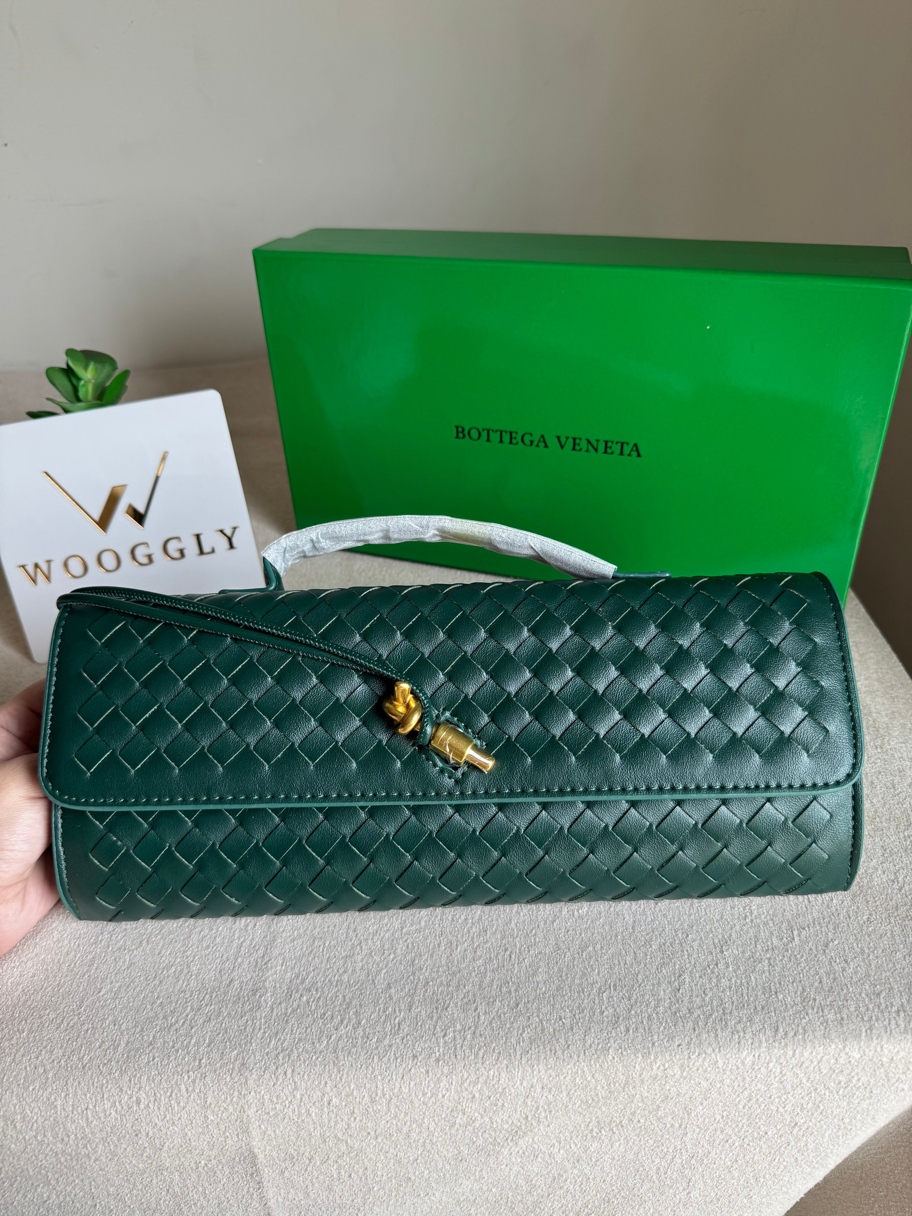Premium Bottega Veneta Viral Bag with BOX Packing - Green