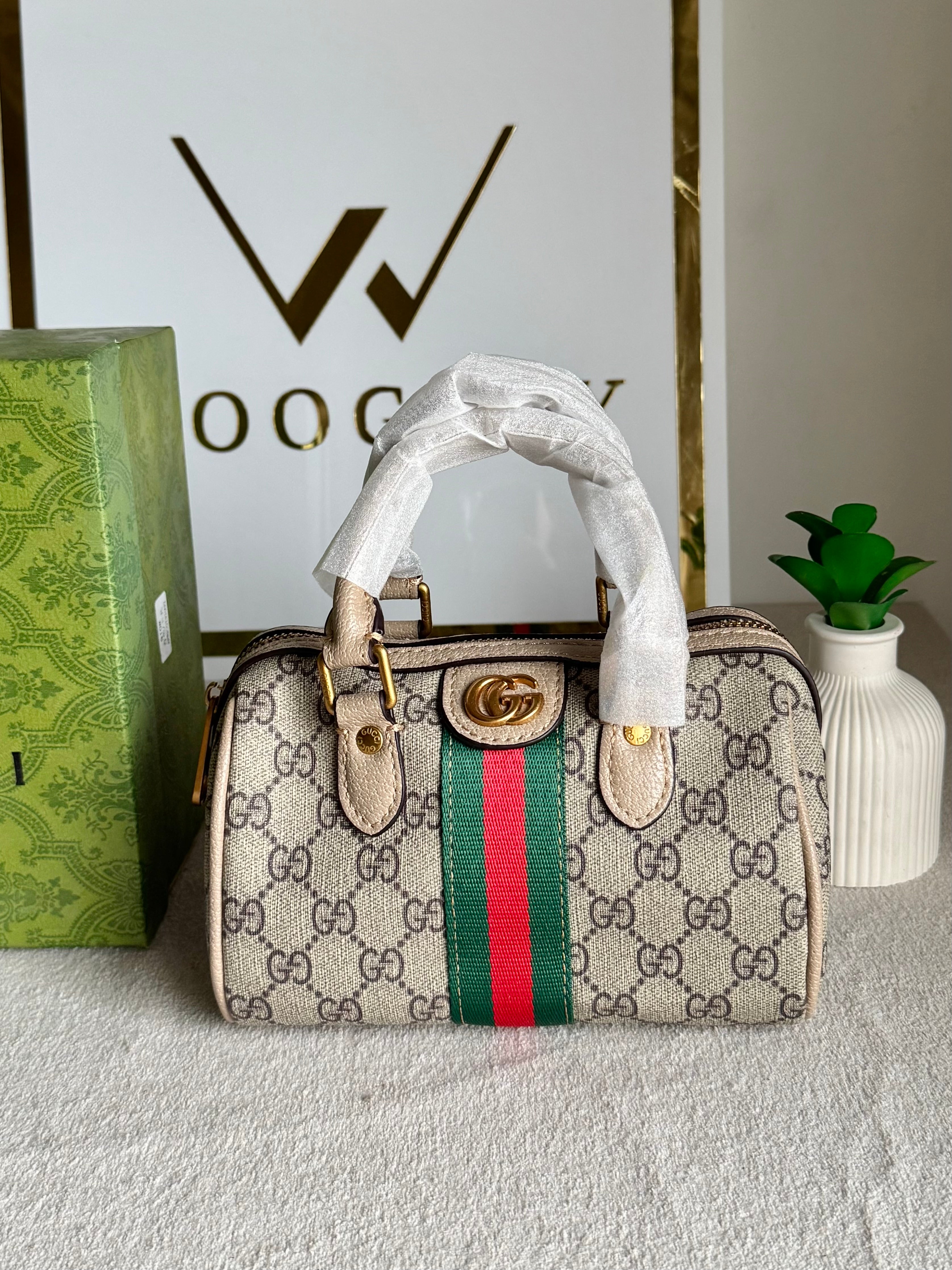 Gucci Mini Duffle Bag - Beige