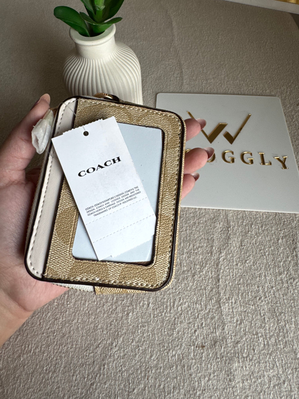 Coach Zip Card Case - Apricot White