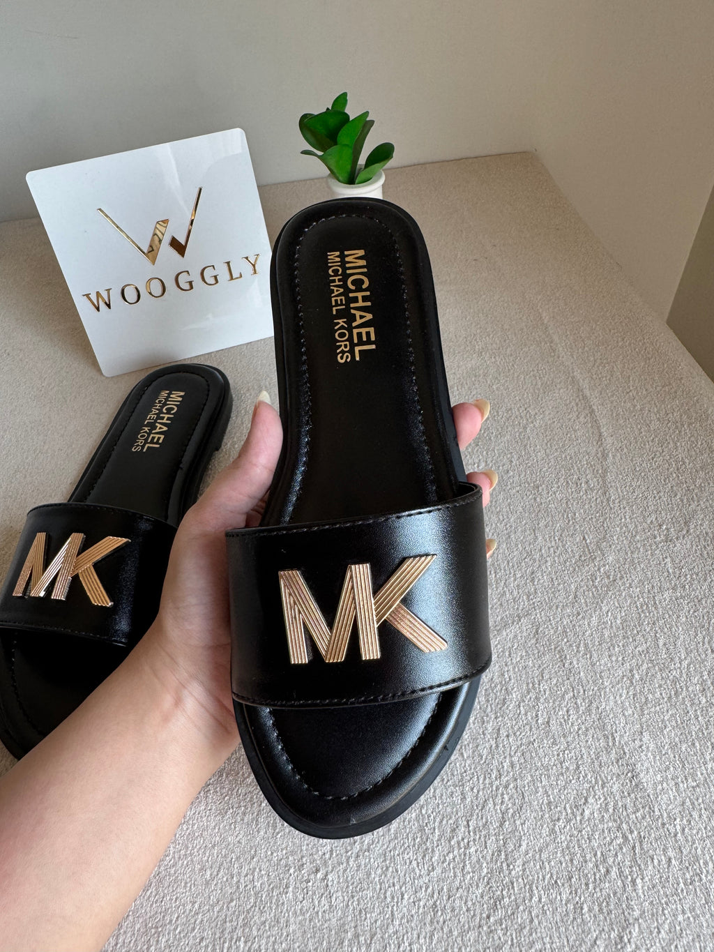 Viral MK Slides - Black