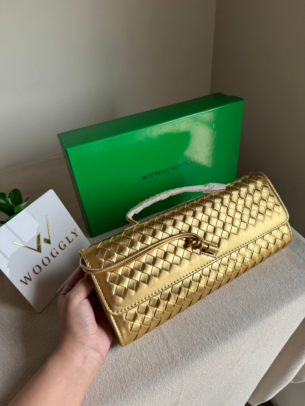 Premium Bottega Veneta Viral Bag with BOX Packing - Champagne