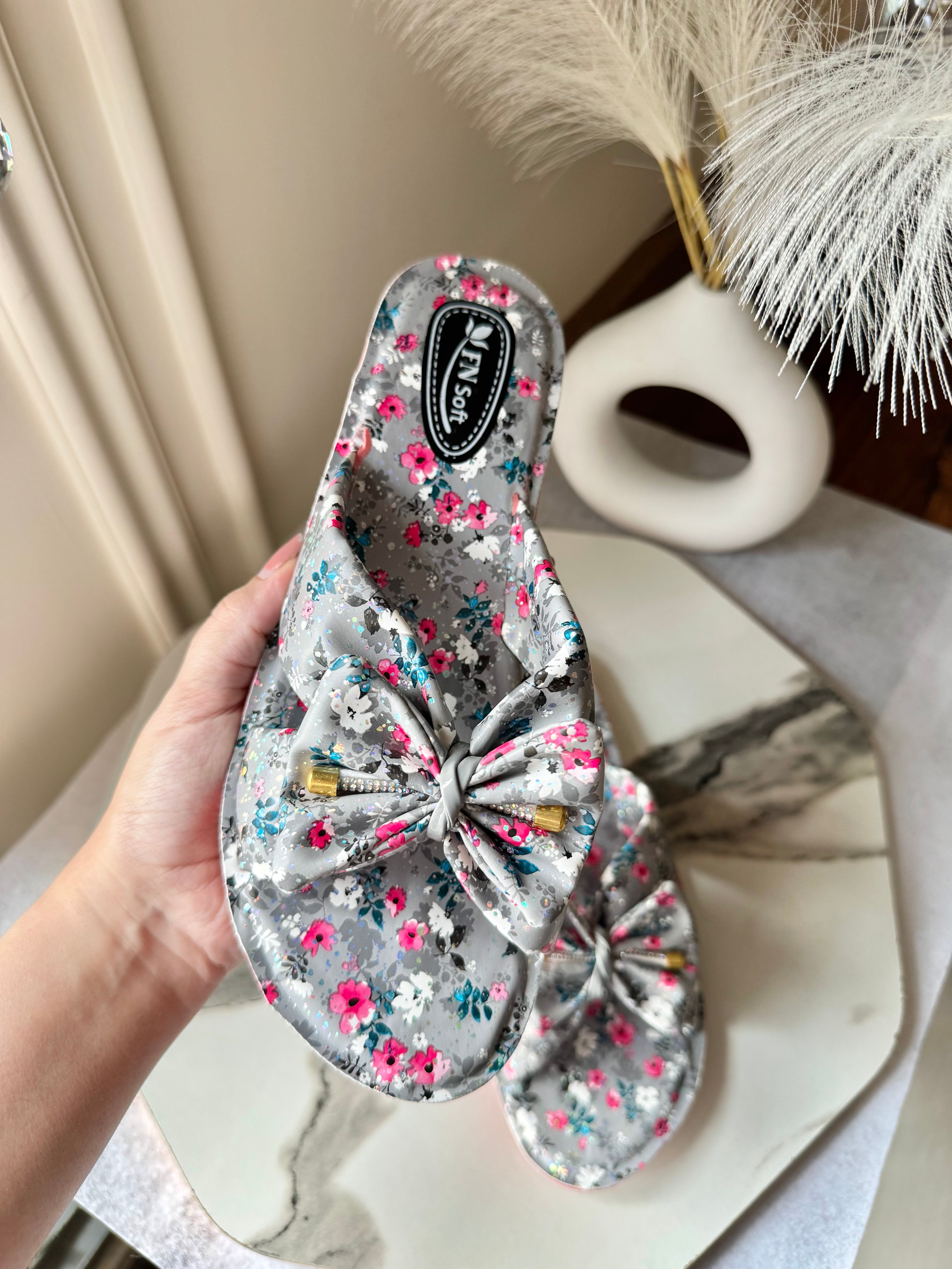 Soft Floral Fantasy Slides - Grey