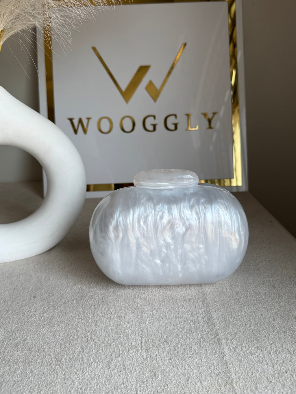 Marble Acrylic Clutch - Cute Pearl