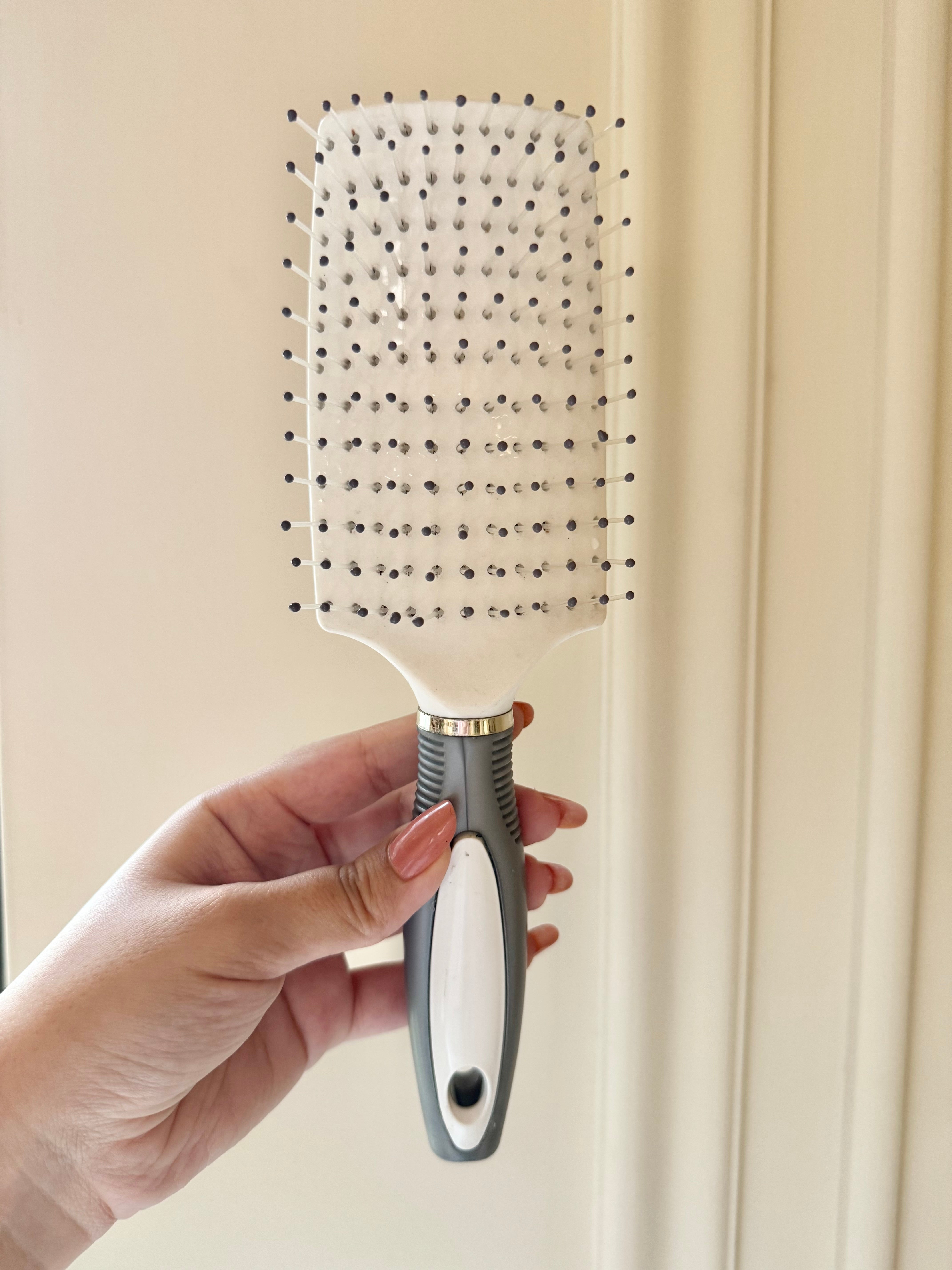 Detangle Hair Brush - White & Grey