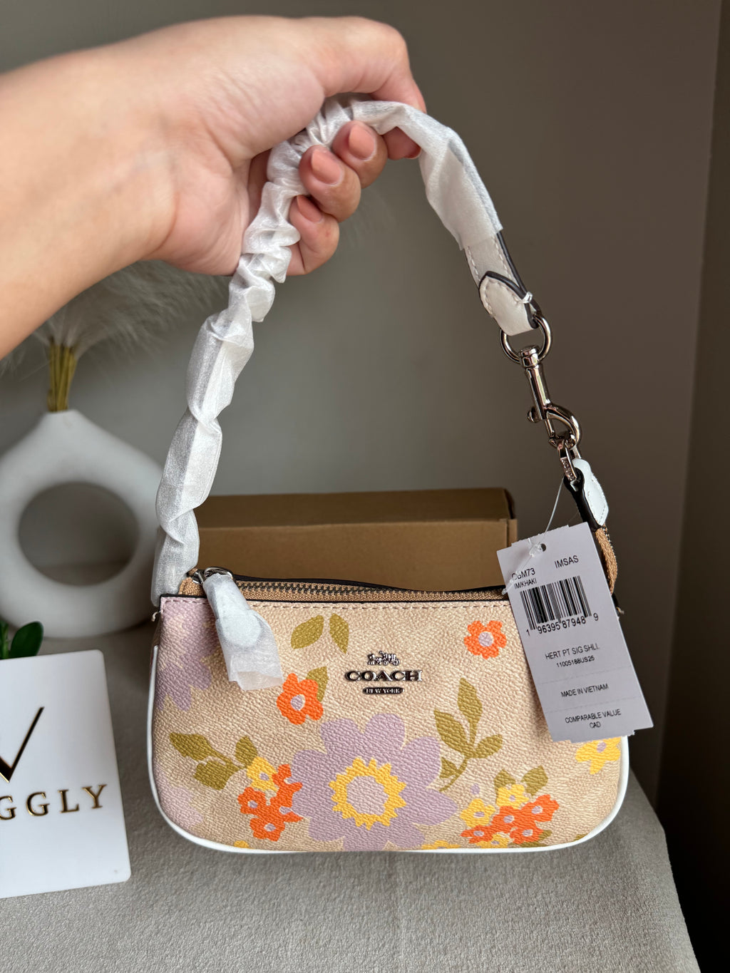 Nolita 19 Signature Canvas with Cute Summer Floral - BOX PACKING