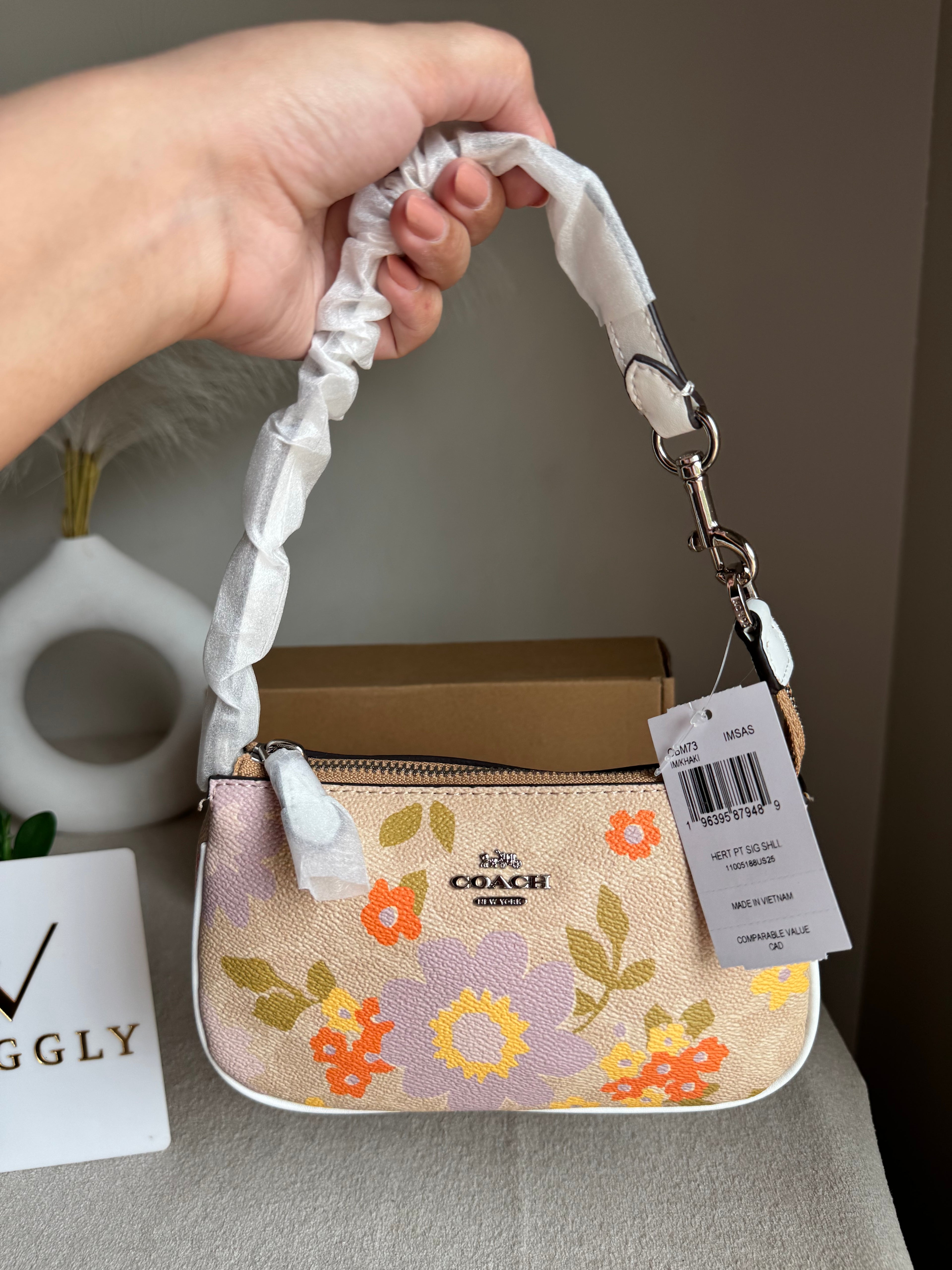 Nolita 19 Signature Canvas with Cute Summer Floral - BOX PACKING