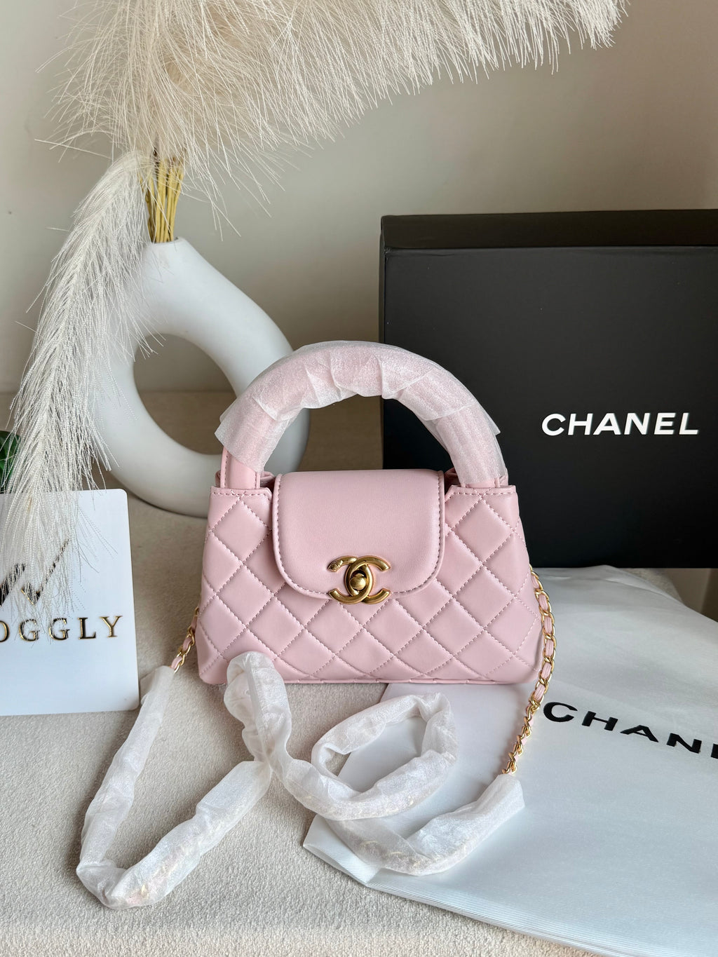 CH Premium Viral Quilted Bag – Pink with Box Packaging