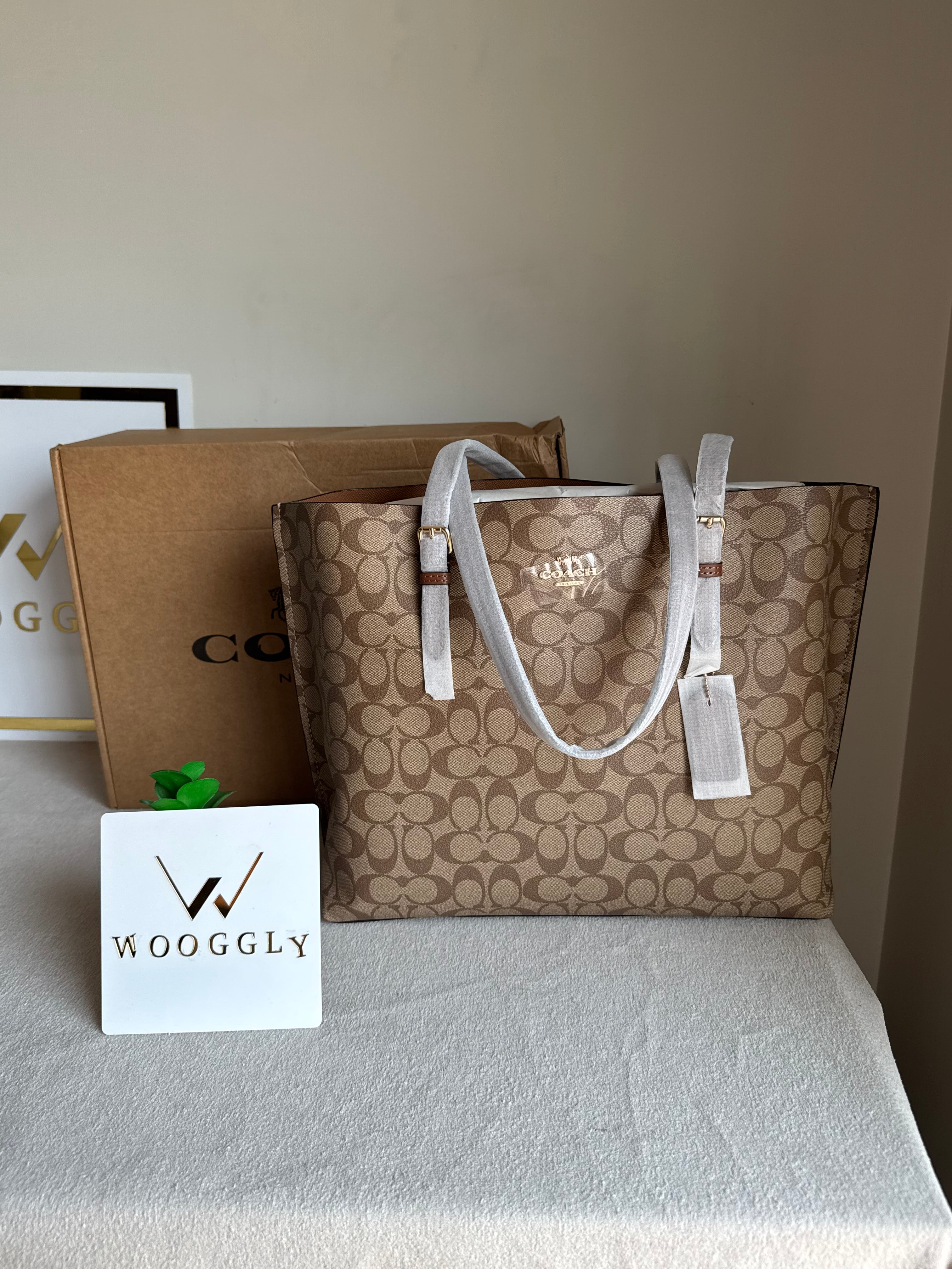 EXTREMELY PREMIUM COACH Mollie Tote Bag - Signature Apricot Brown (BOX PACKING)