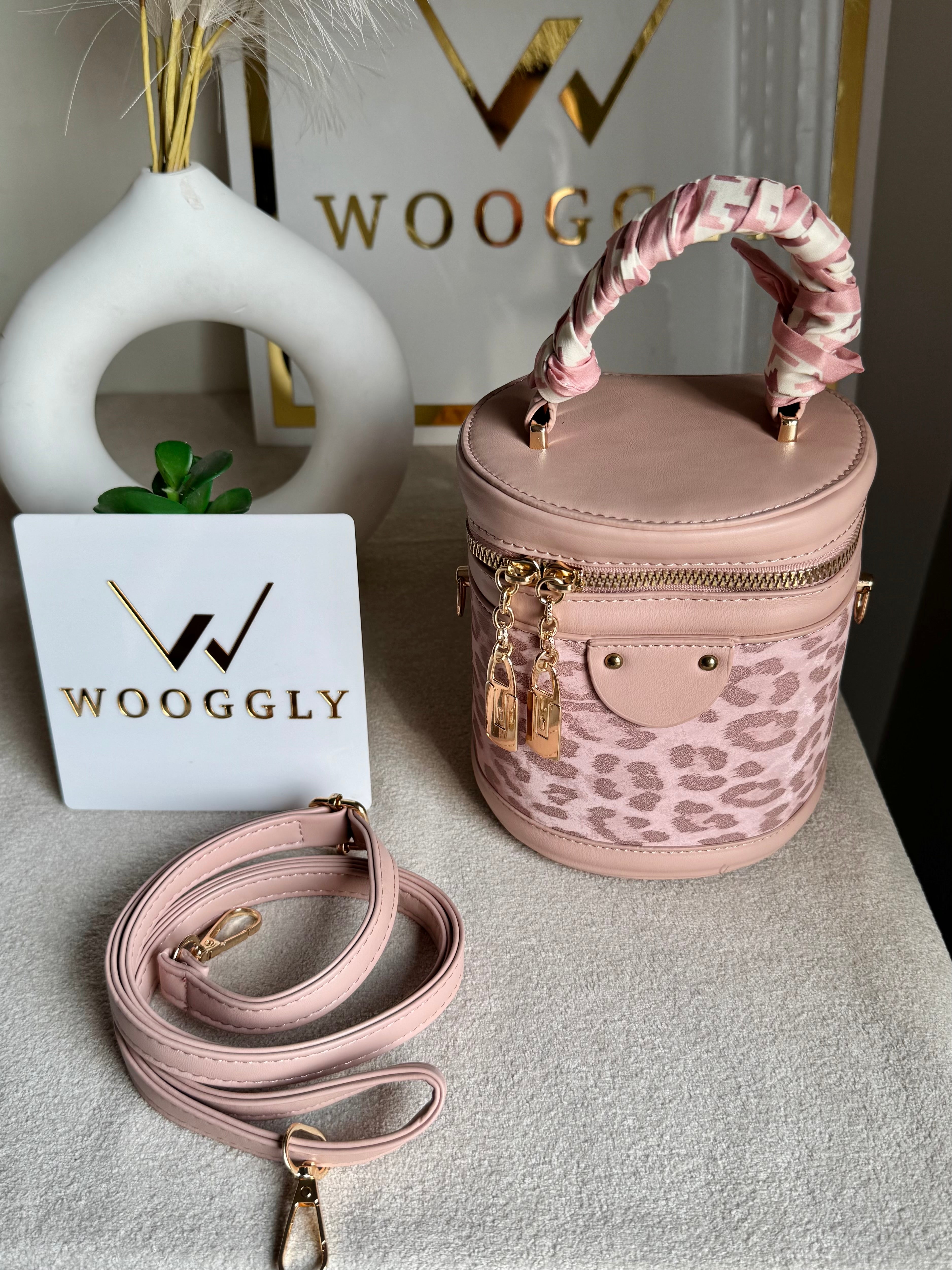 Cutest Crossbody Bag / Makeup Box Pink