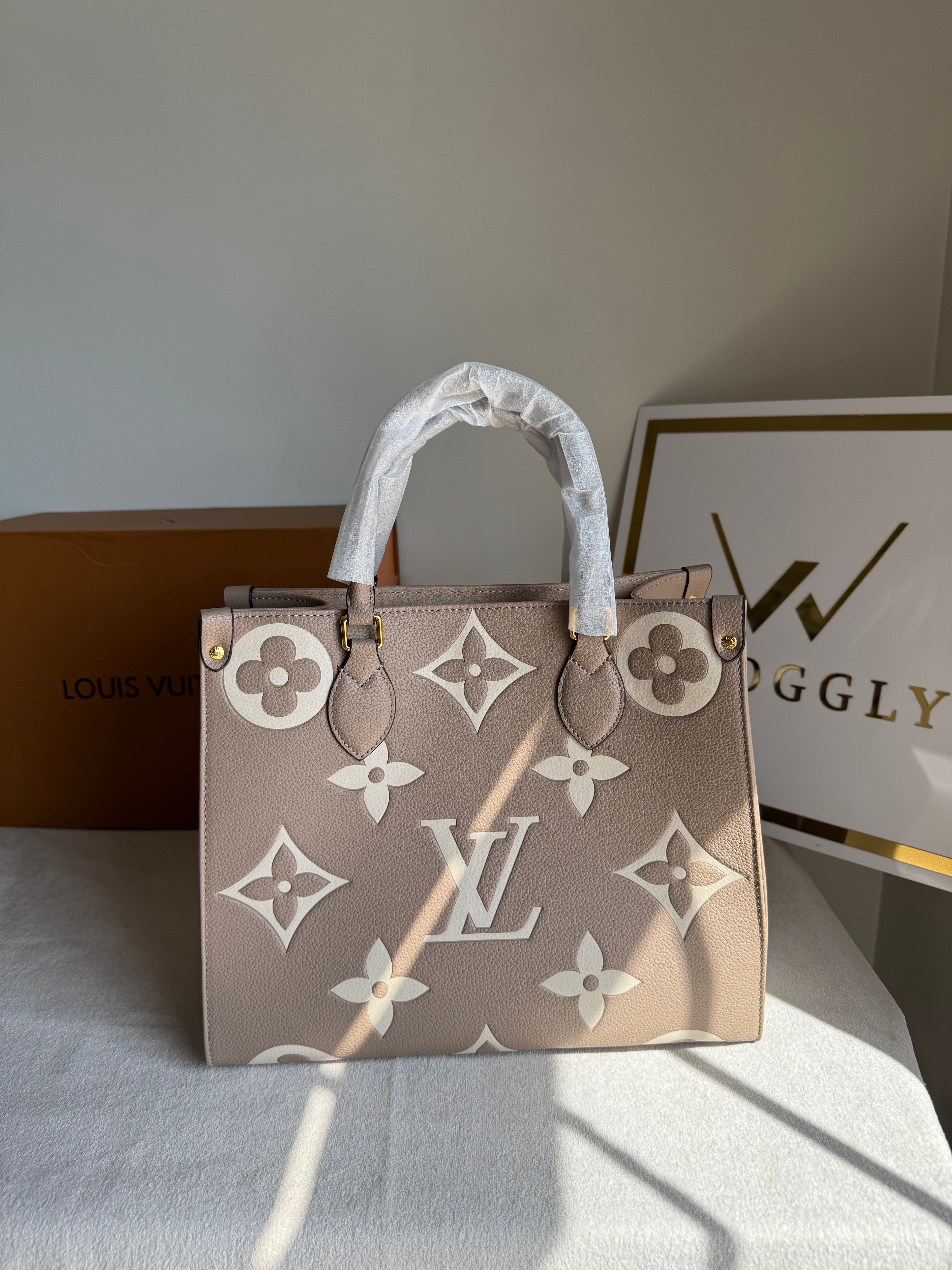 LV On The Go Tote Bag - Beige & Cream (BOX PACKING)