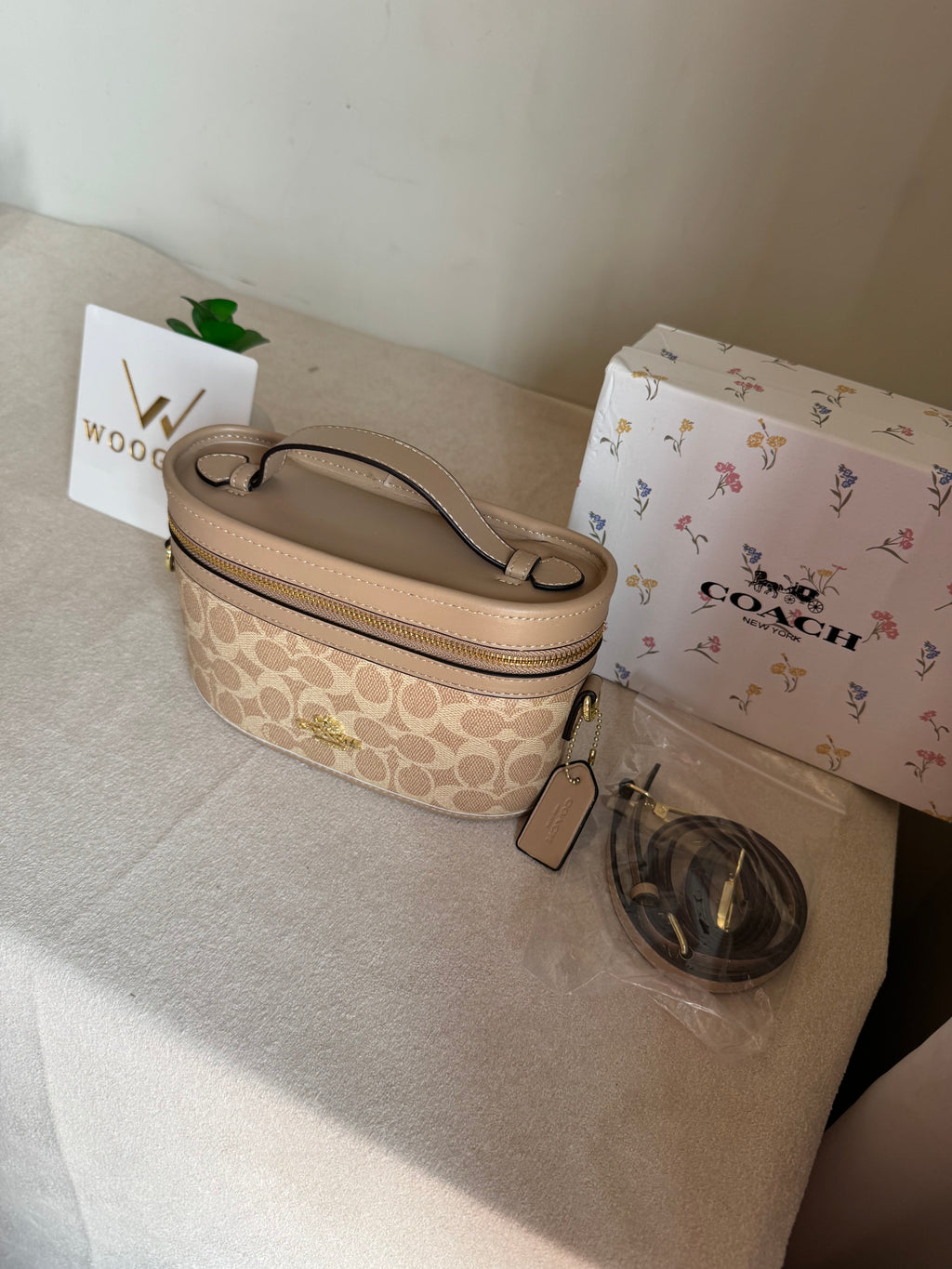 COACH Premium Bucket Bag (Signature Beige) with Long Strap - BOX PACKING