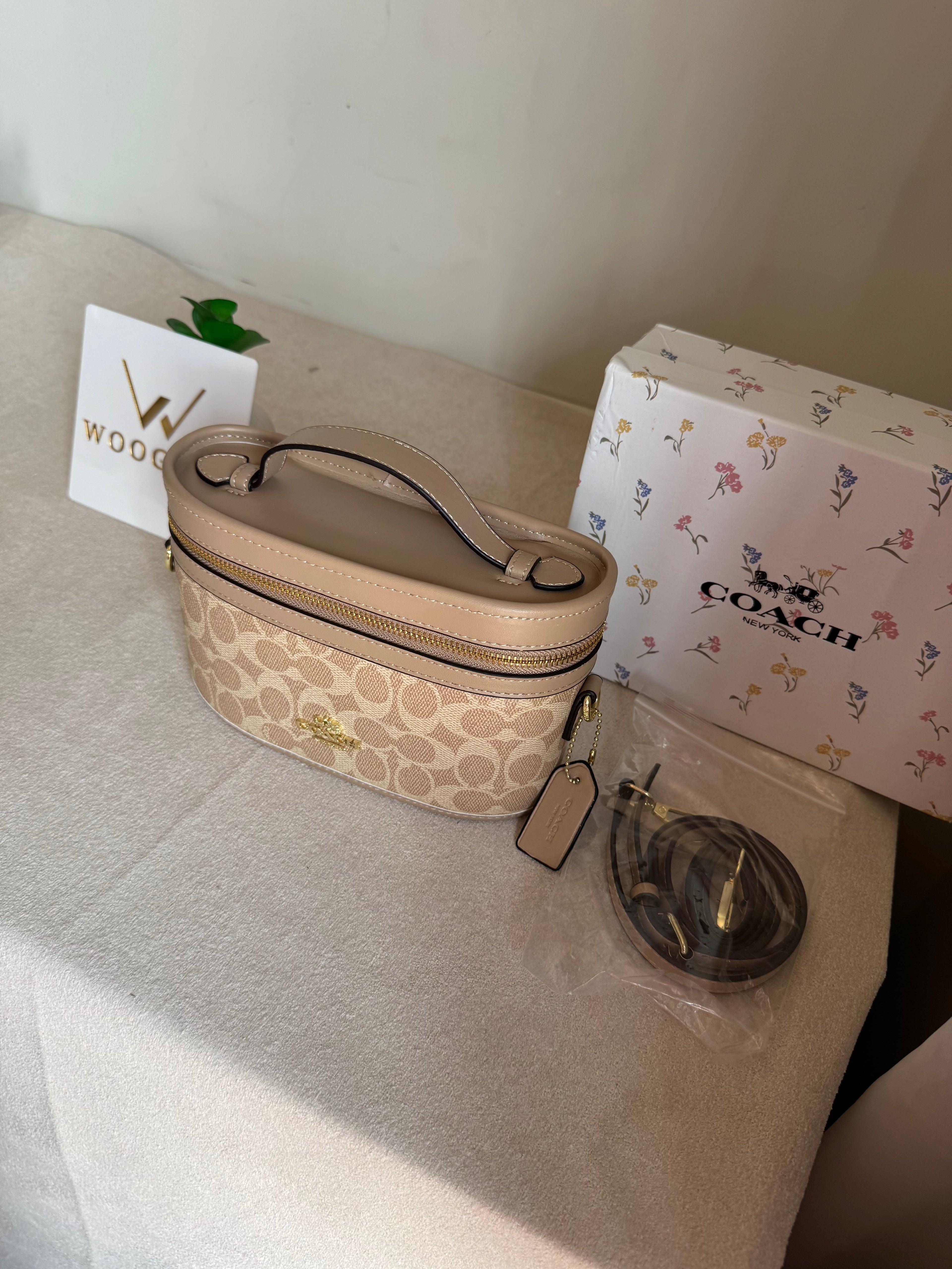 COACH Premium Bucket Bag (Signature Beige) with Long Strap - BOX PACKING