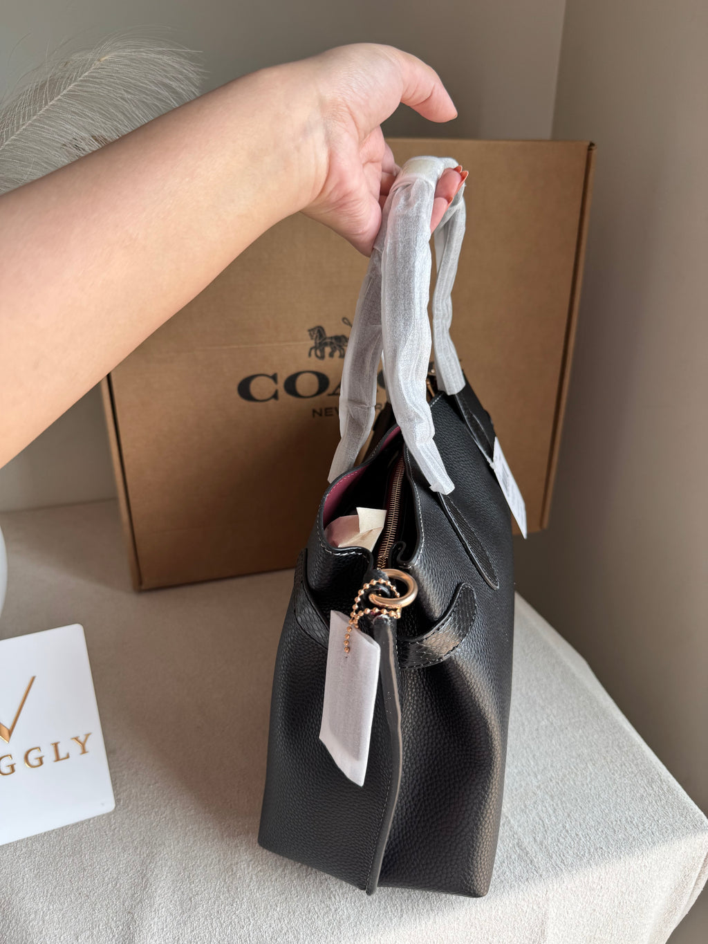 COACH PREMIUM Hand Bag (Black) BOX PACKING