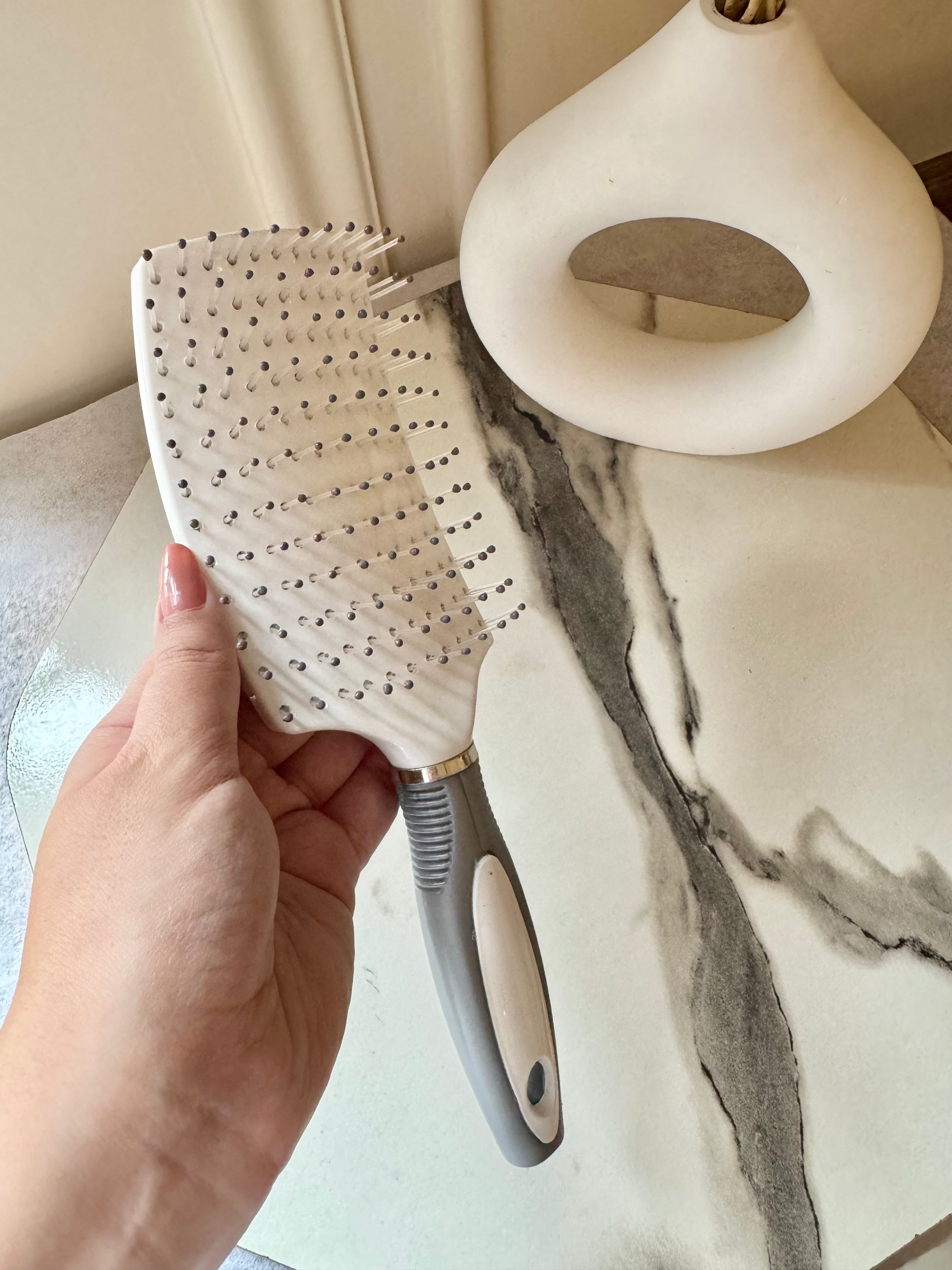 Detangle Hair Brush - White & Grey