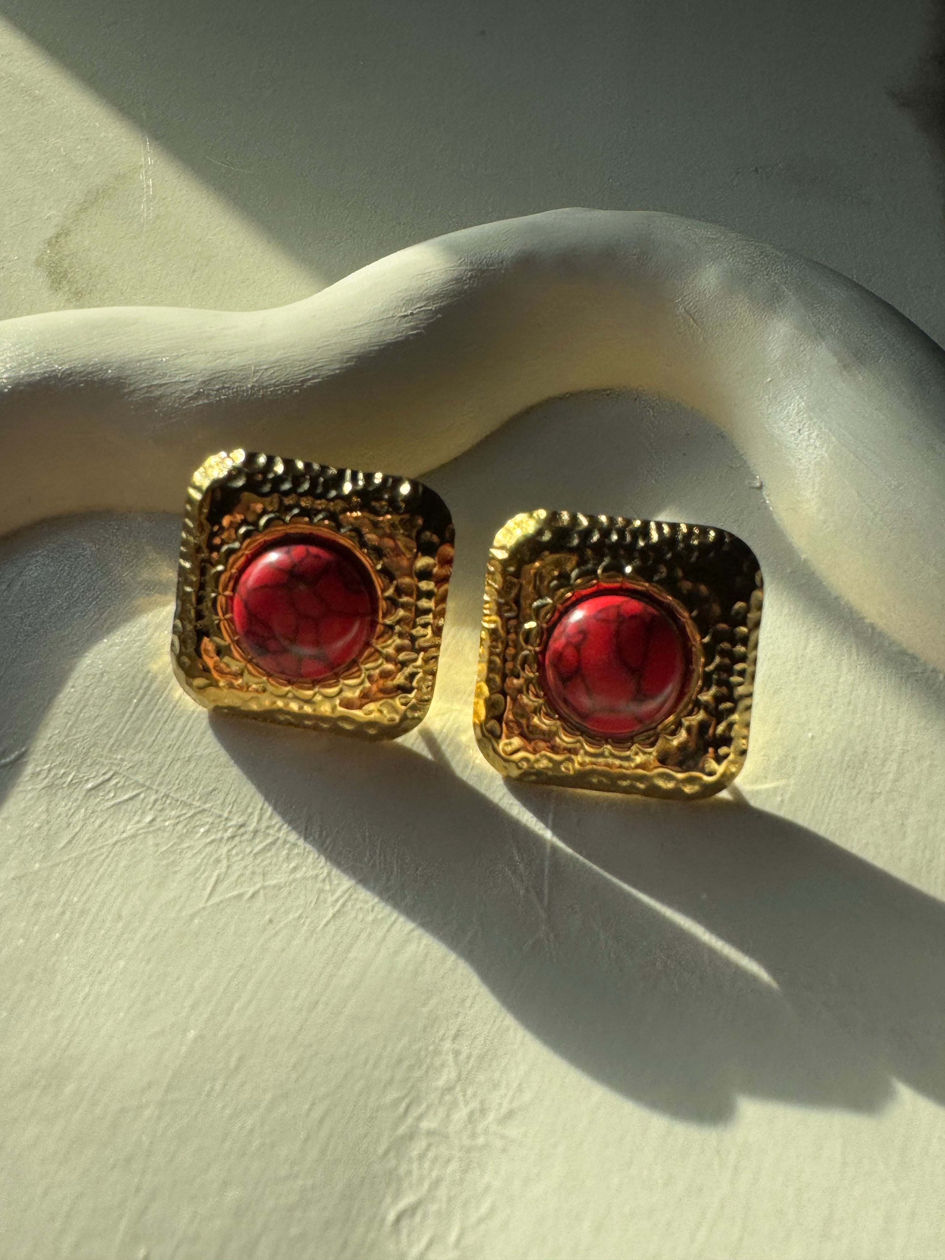 NightFall - Gold & Red