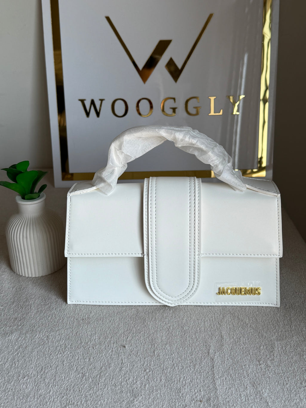 Jacquemus - Medium Bambino (White) BOX PACKING