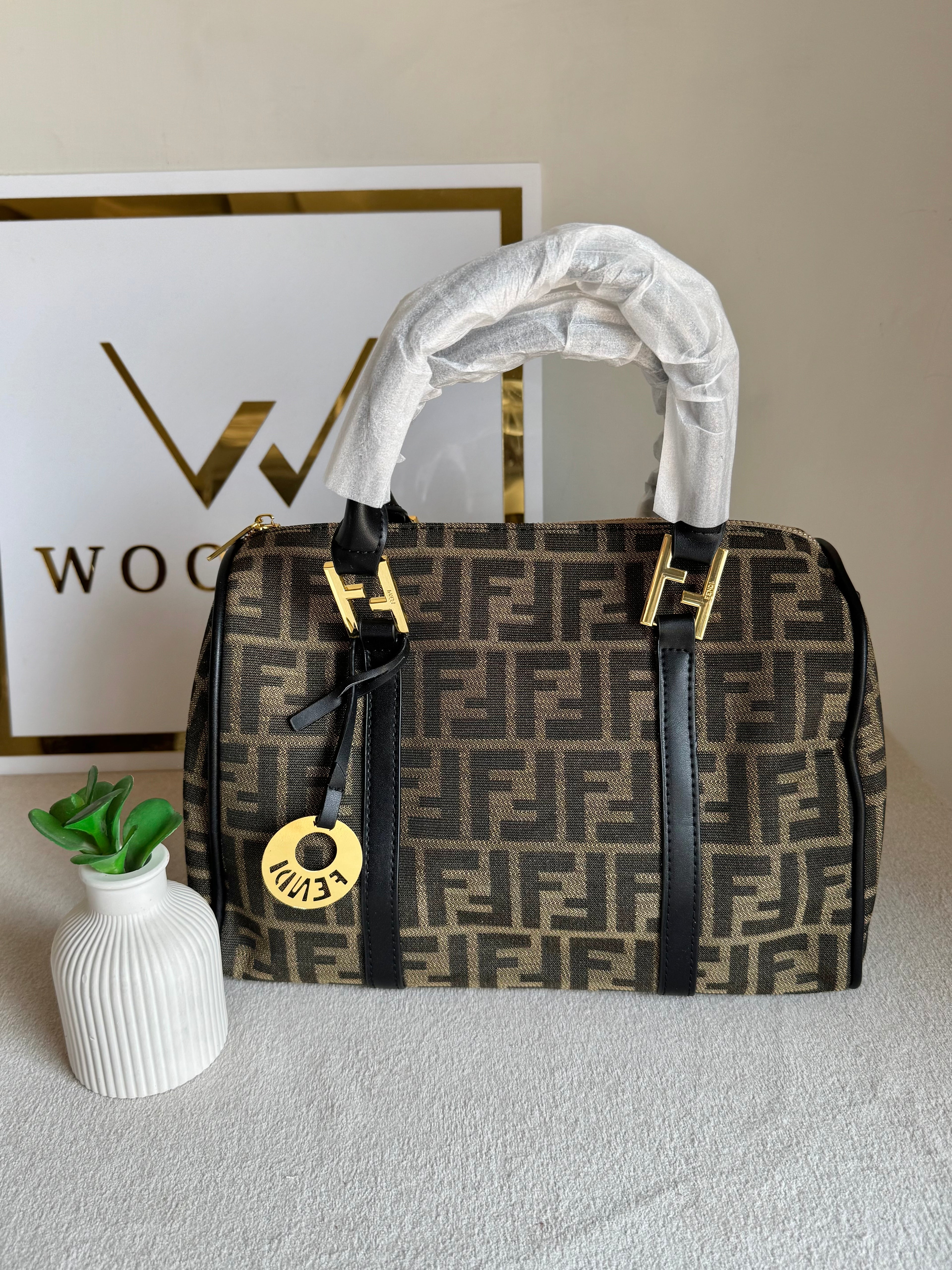 Fendi Signature Hand Bag - Black & Beige
