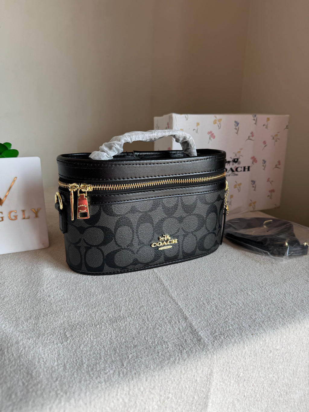 COACH Premium Bucket Bag (Signature Black) with Long Strap - BOX PACKING