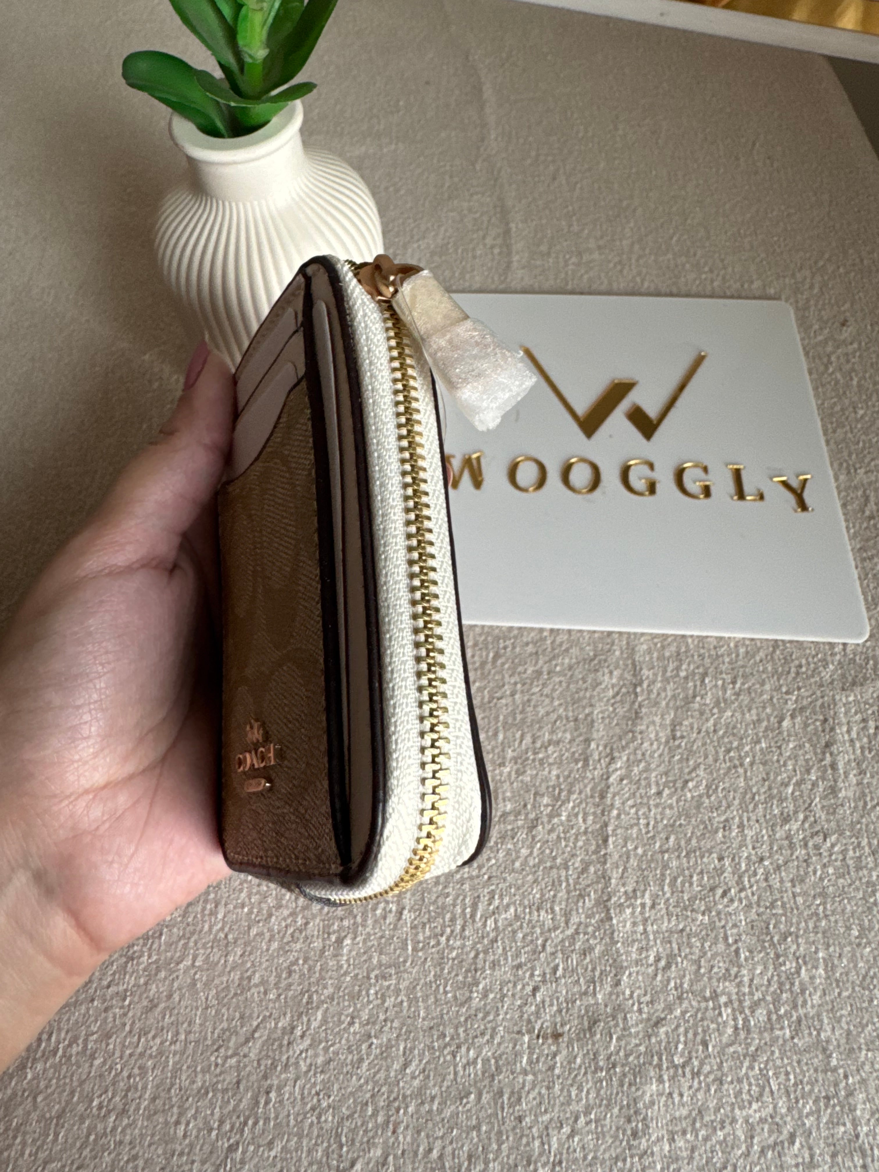 Coach Zip Card Case - Apricot White